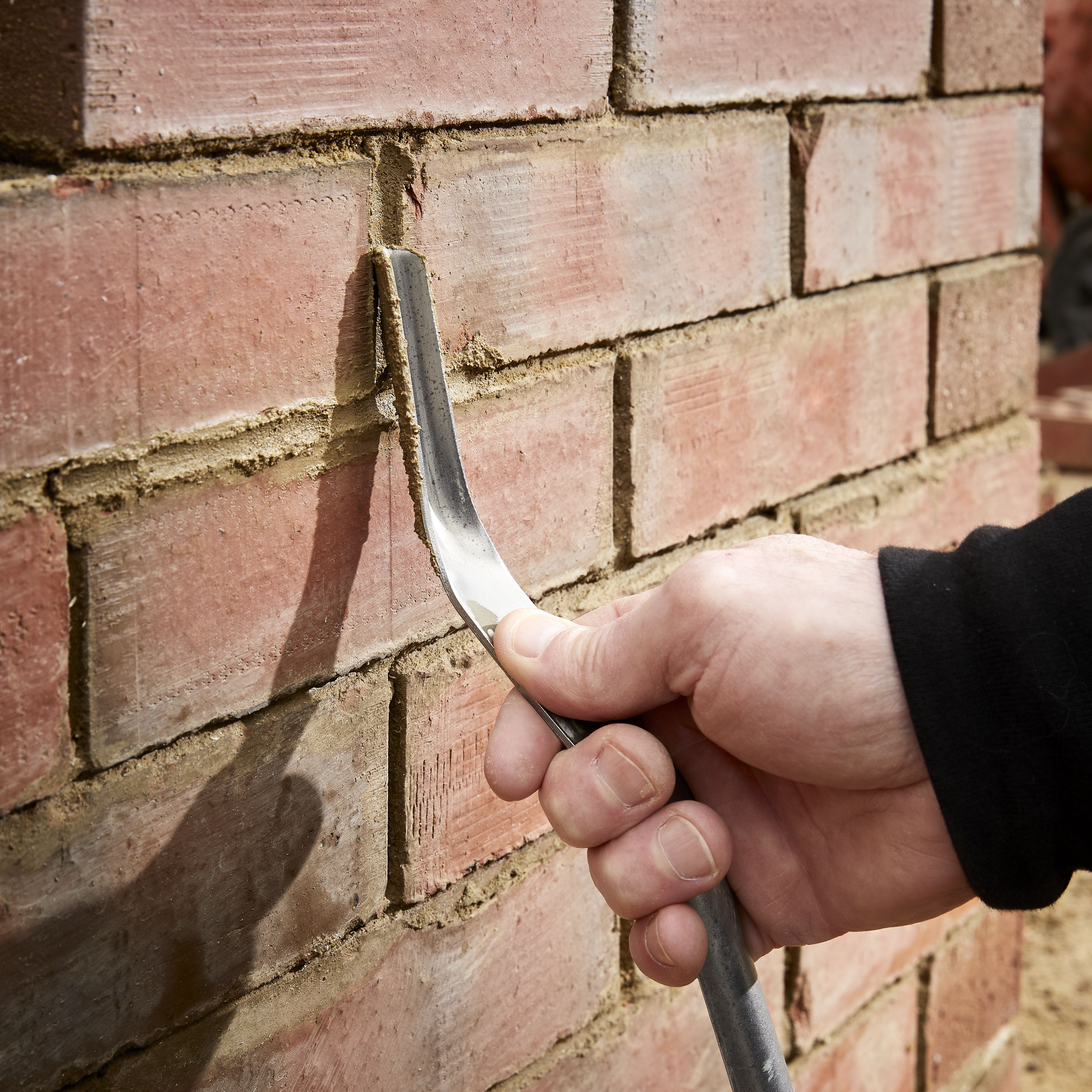 Brick jointer shop tool