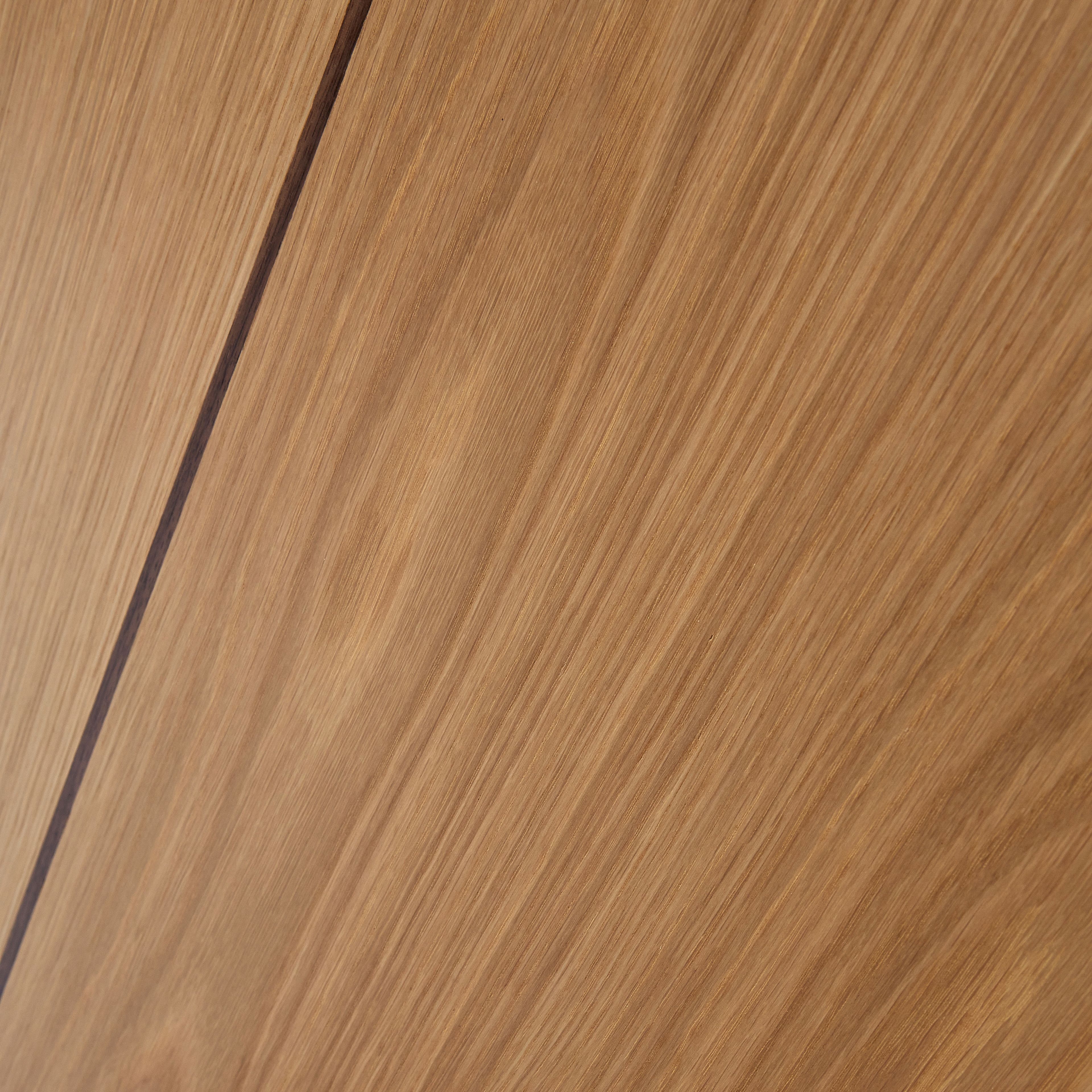 1 panel Flush Oak veneer Internal Door, (H)1981mm (W)686mm (T)35mm