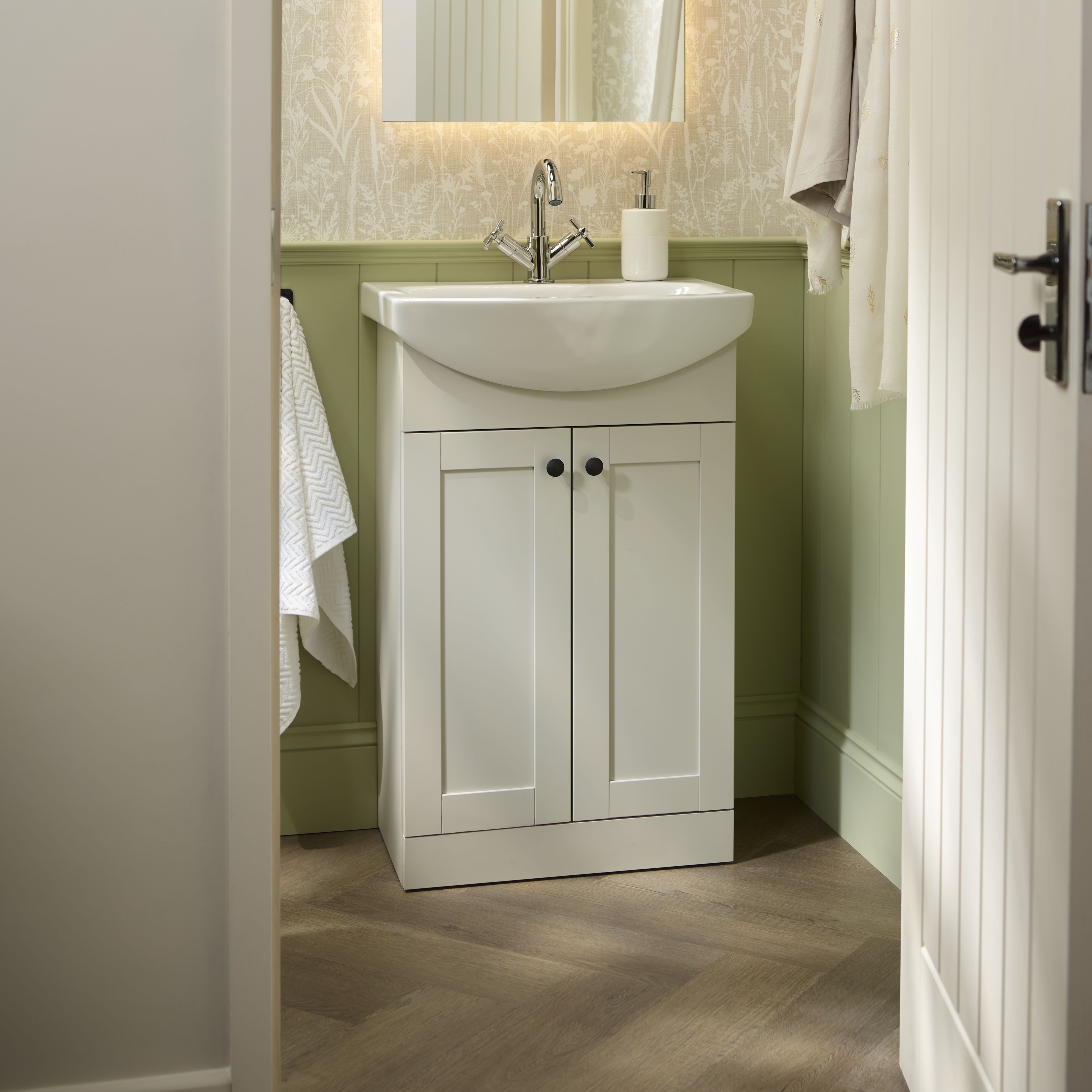 1 panel Unglazed Cottage Primed White Woodgrain effect Internal Door, (H)1981mm (W)762mm (T)35mm