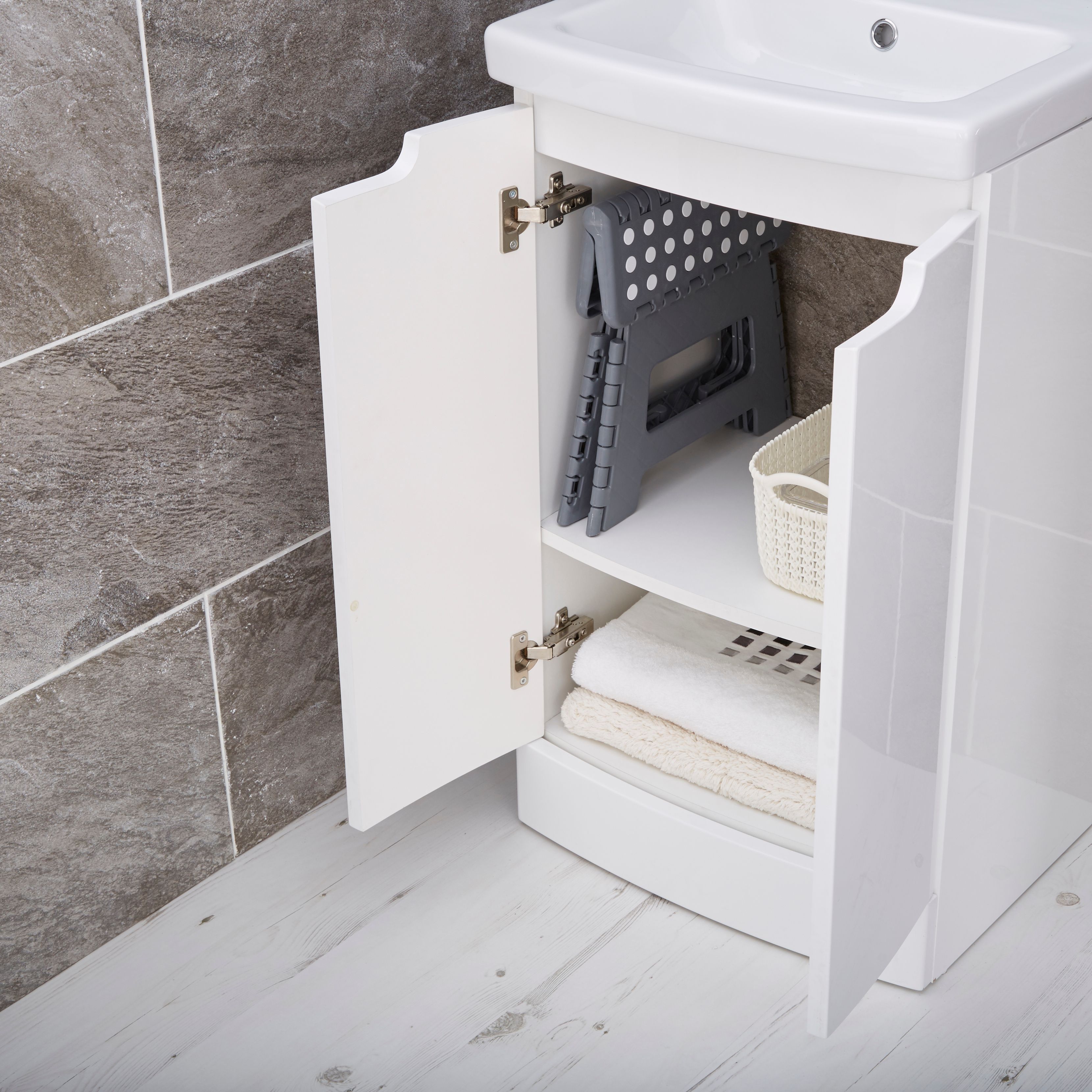 1 tread Ethylene-vinyl acetate (EVA) & polypropylene (PP) Foldable Step stool (H)0.22m - 8