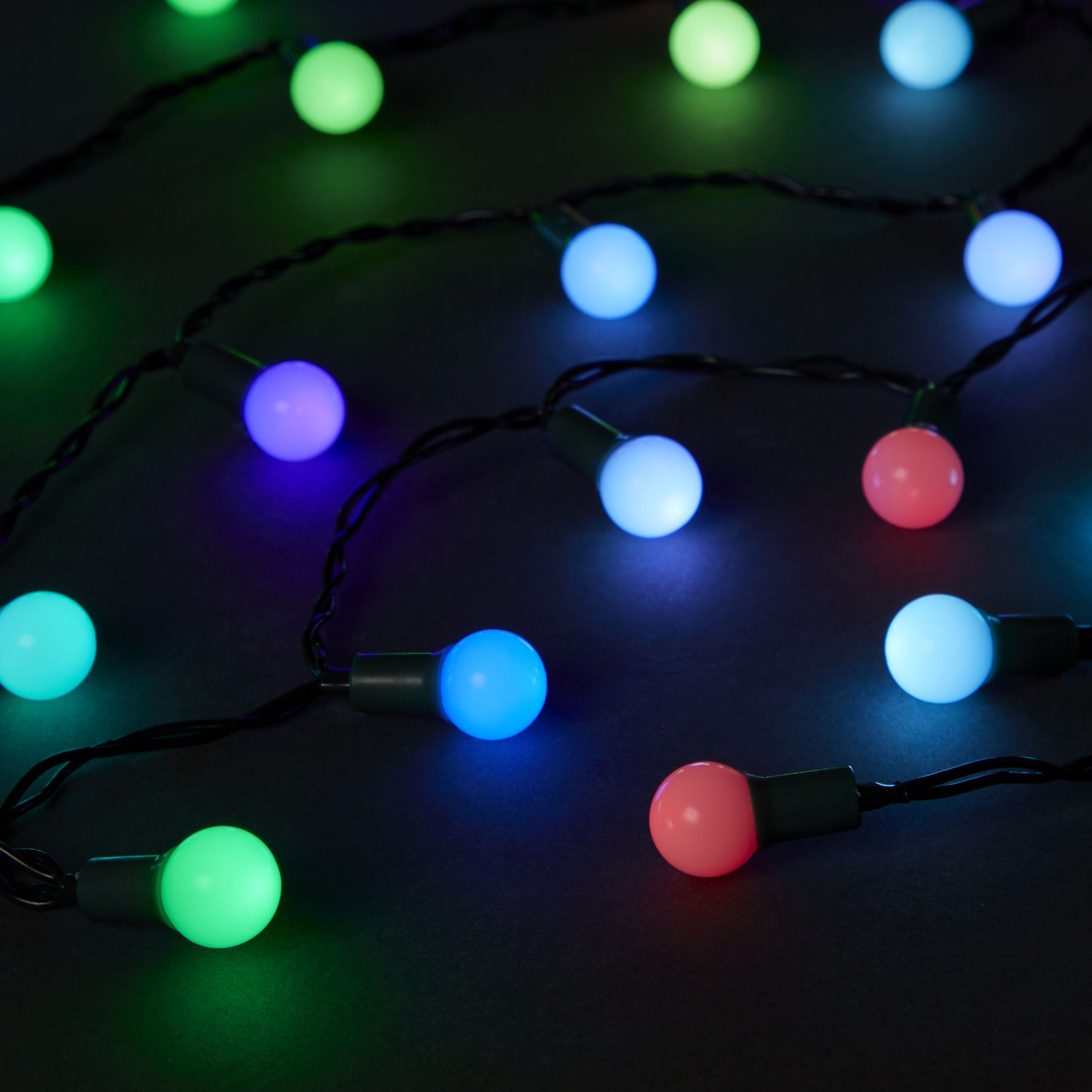 120 Colour changing Berry LED With timer String lights with 4m Green cable