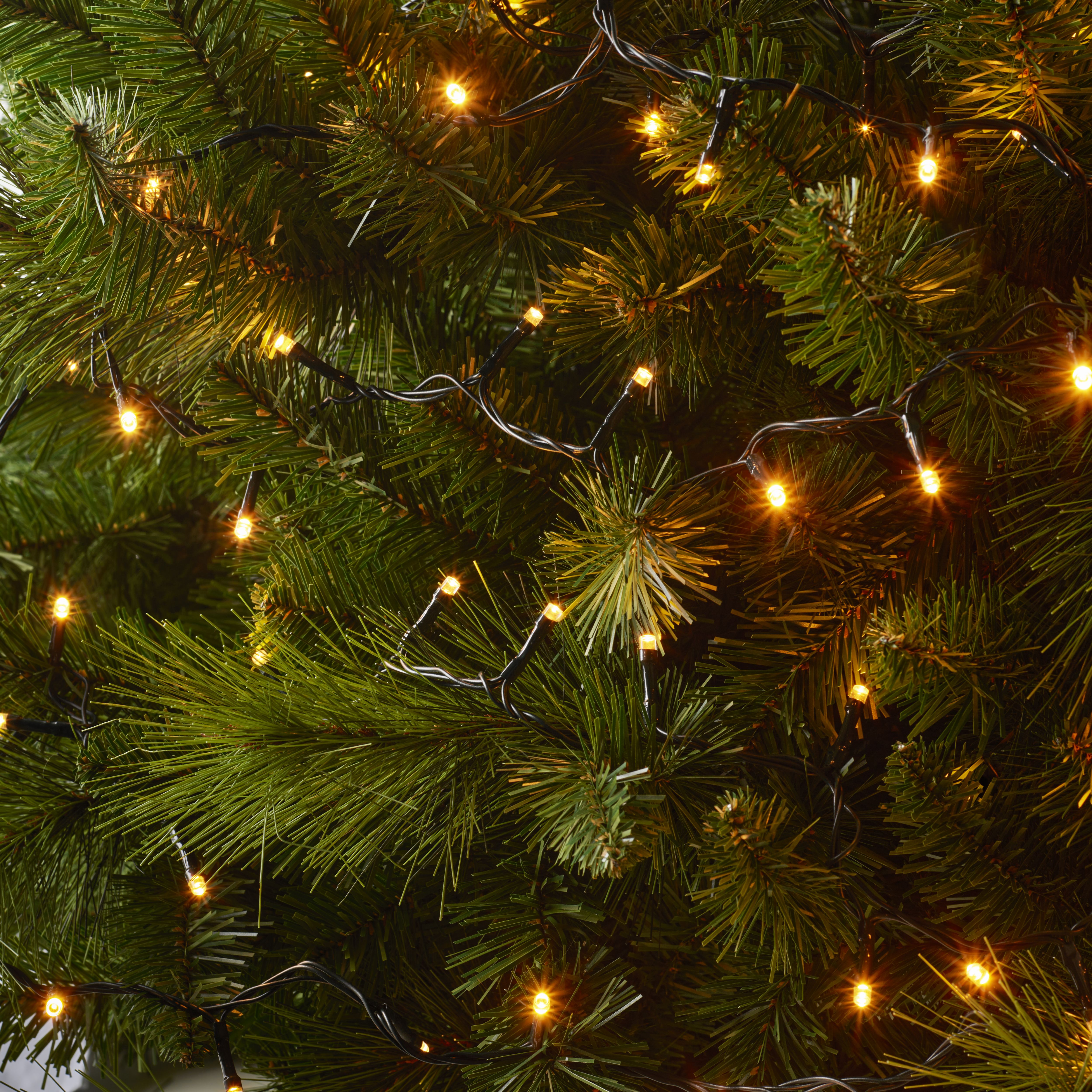 120 Warm white LED With timer String lights Green cable - 8