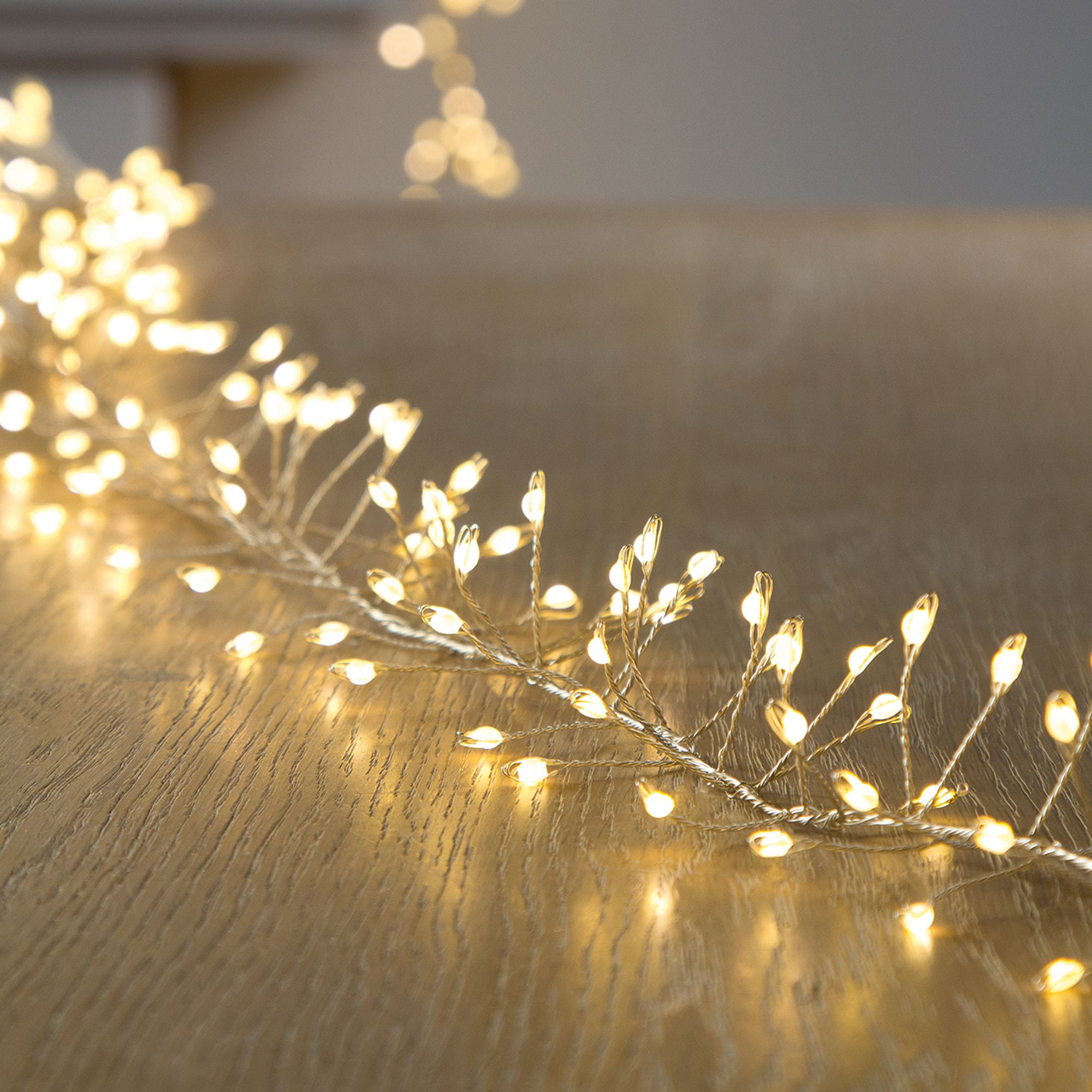 1200 Warm white LED Cluster string light Silver cable