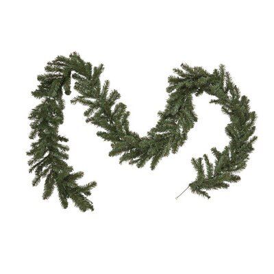 2.74m Woodland pine Garland - Green