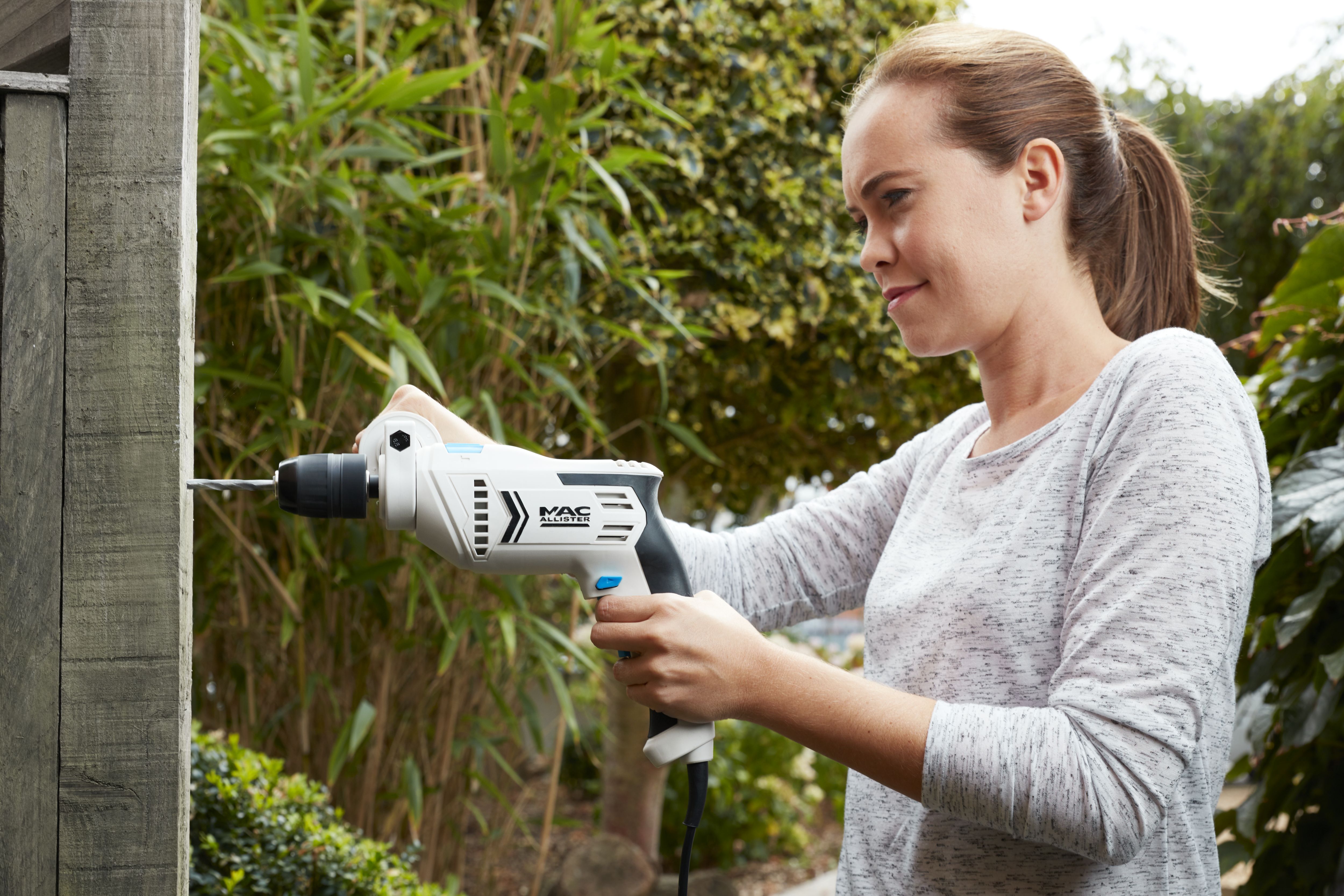 Black+Decker 240V 500W Corded Hammer drill BEH200-GB