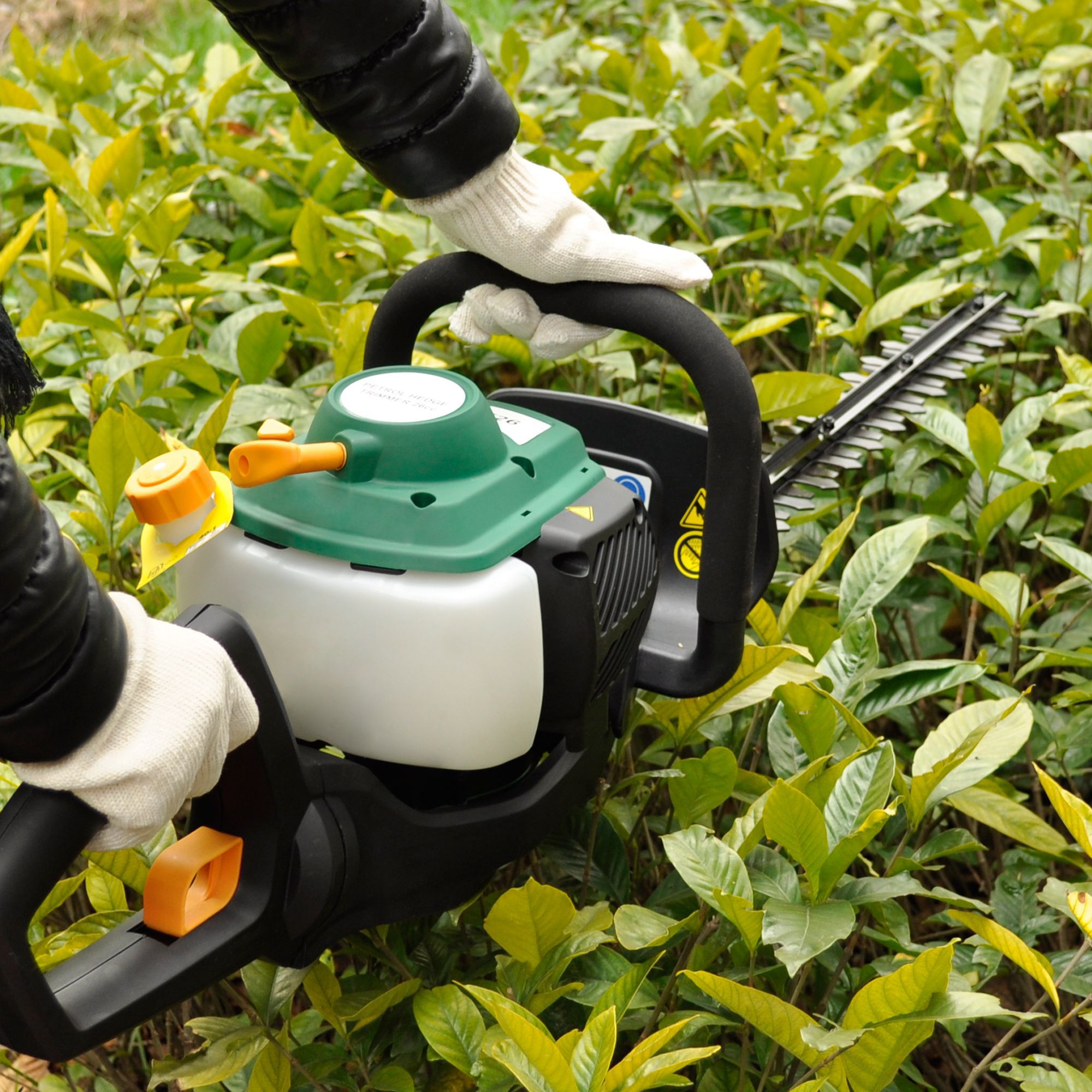 26cc 550mm Petrol Hedge trimmer