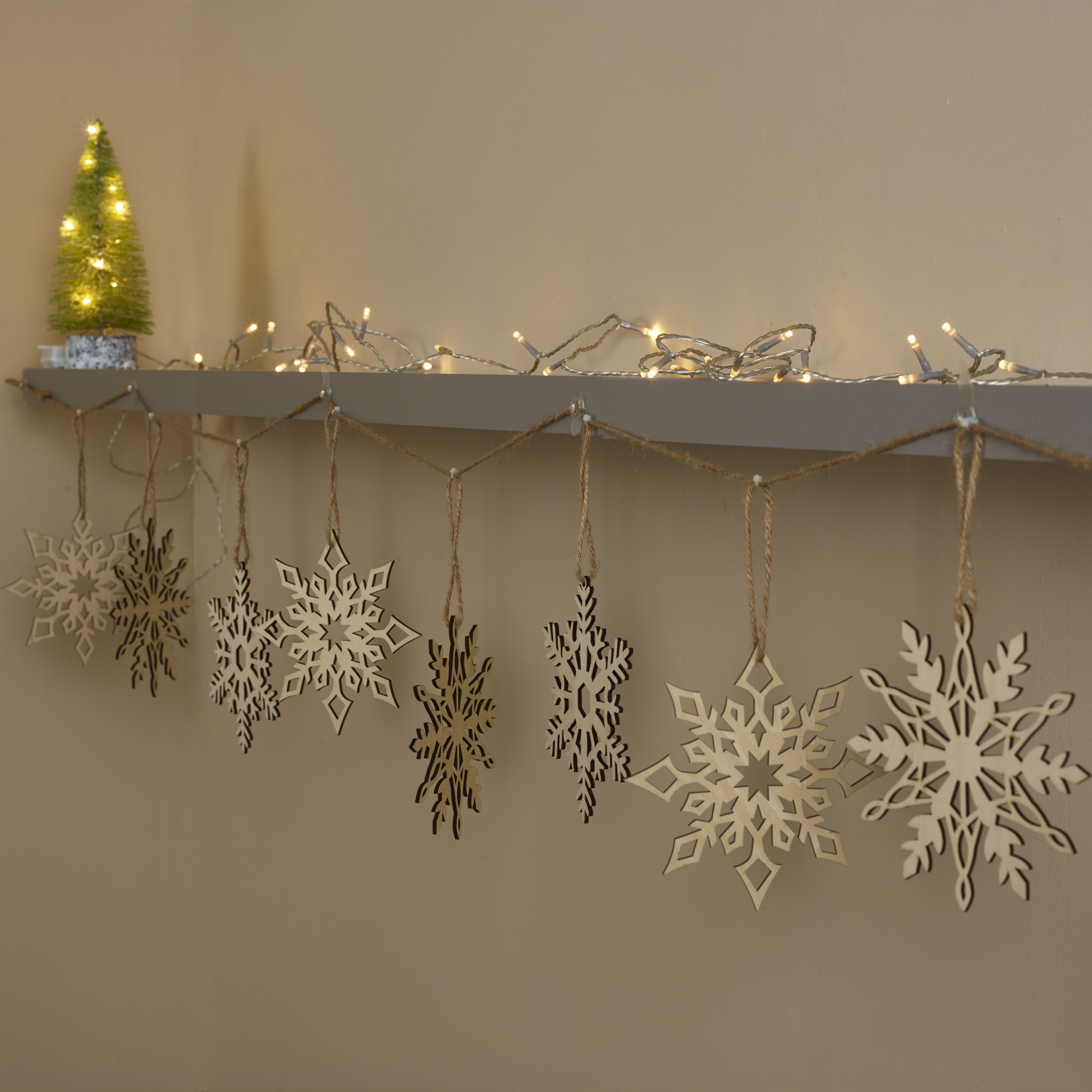 2m Snowflake Natural Non-illuminated Christmas garland - 4