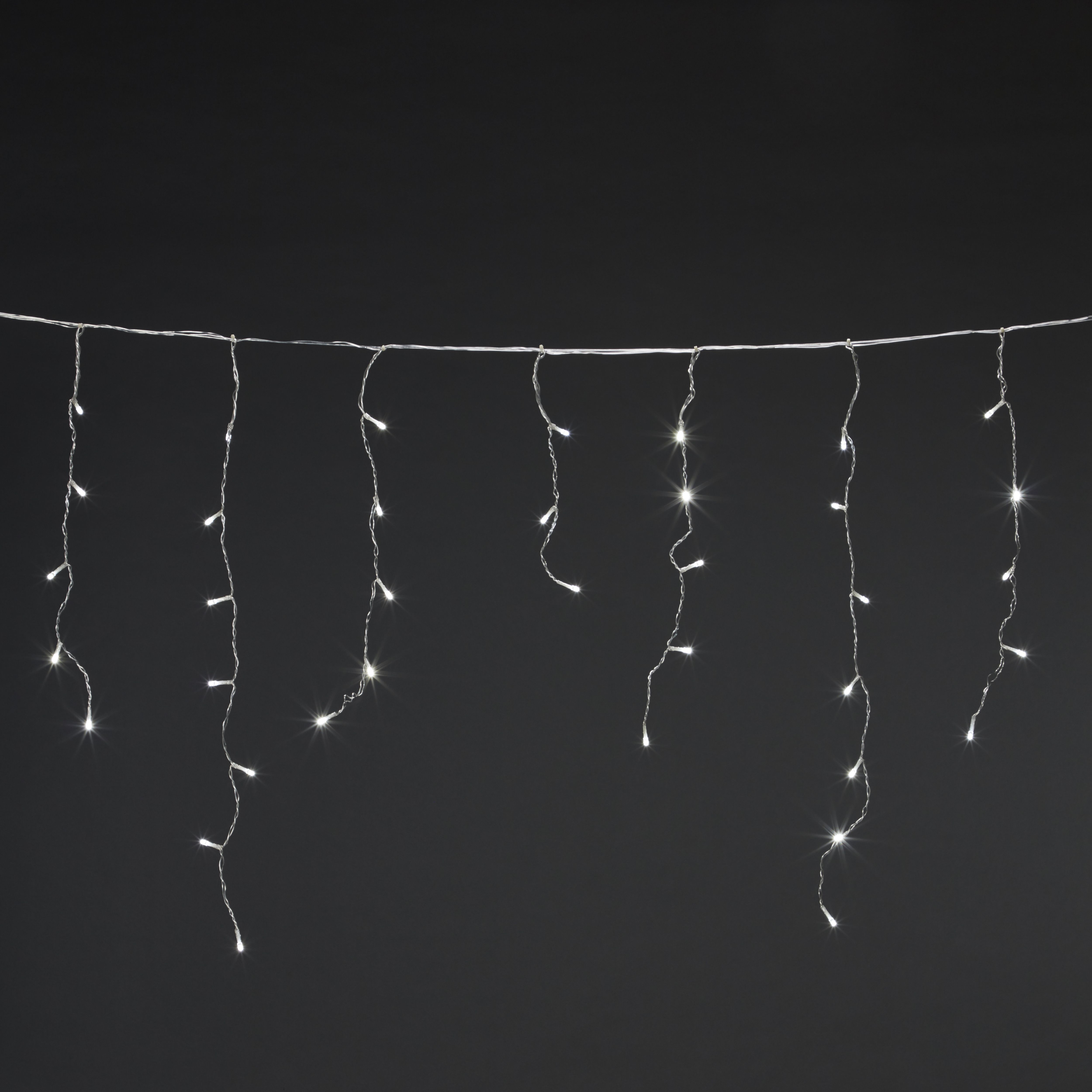 300 Ice white LED Icicle lights with 22m Clear cable