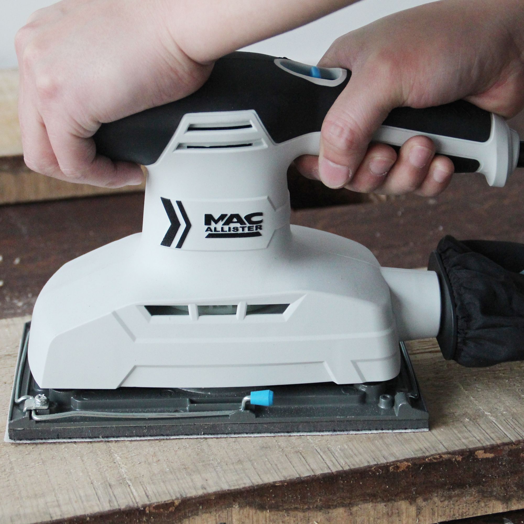 300W 220-240V Corded 1/2 sheet sander MSSS300