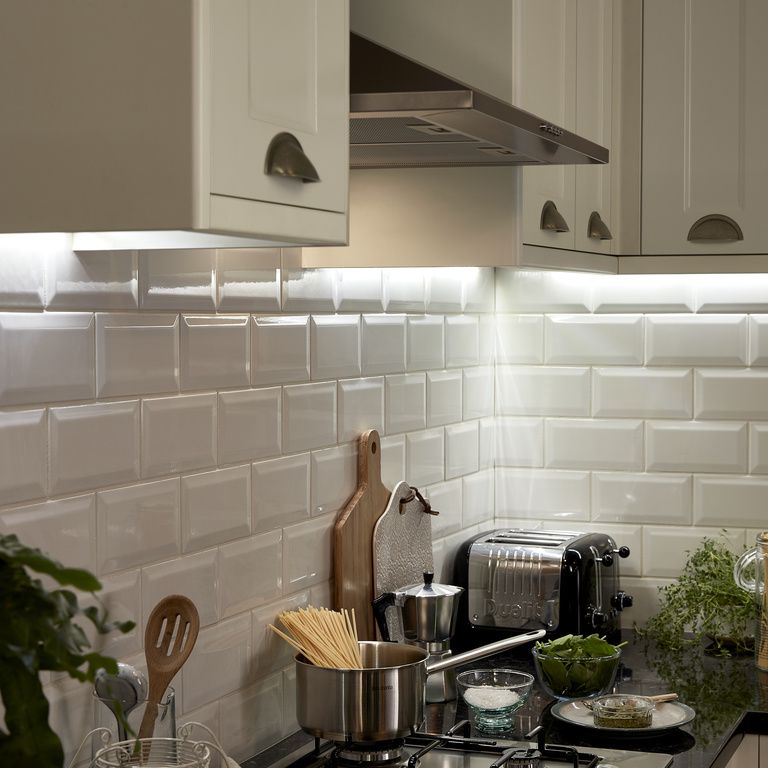 Kitchen lighting buying guide | Ideas & Advice | DIY at B&Q