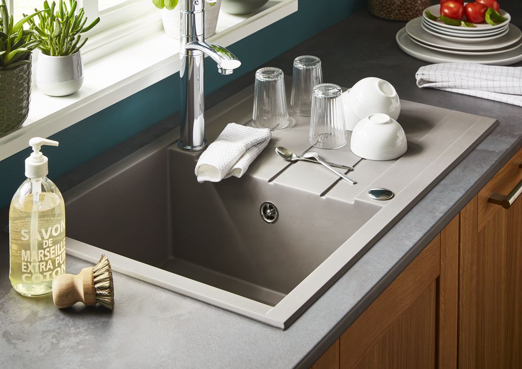 Kitchen Sink Buying Guide Ideas Advice Diy At B Q