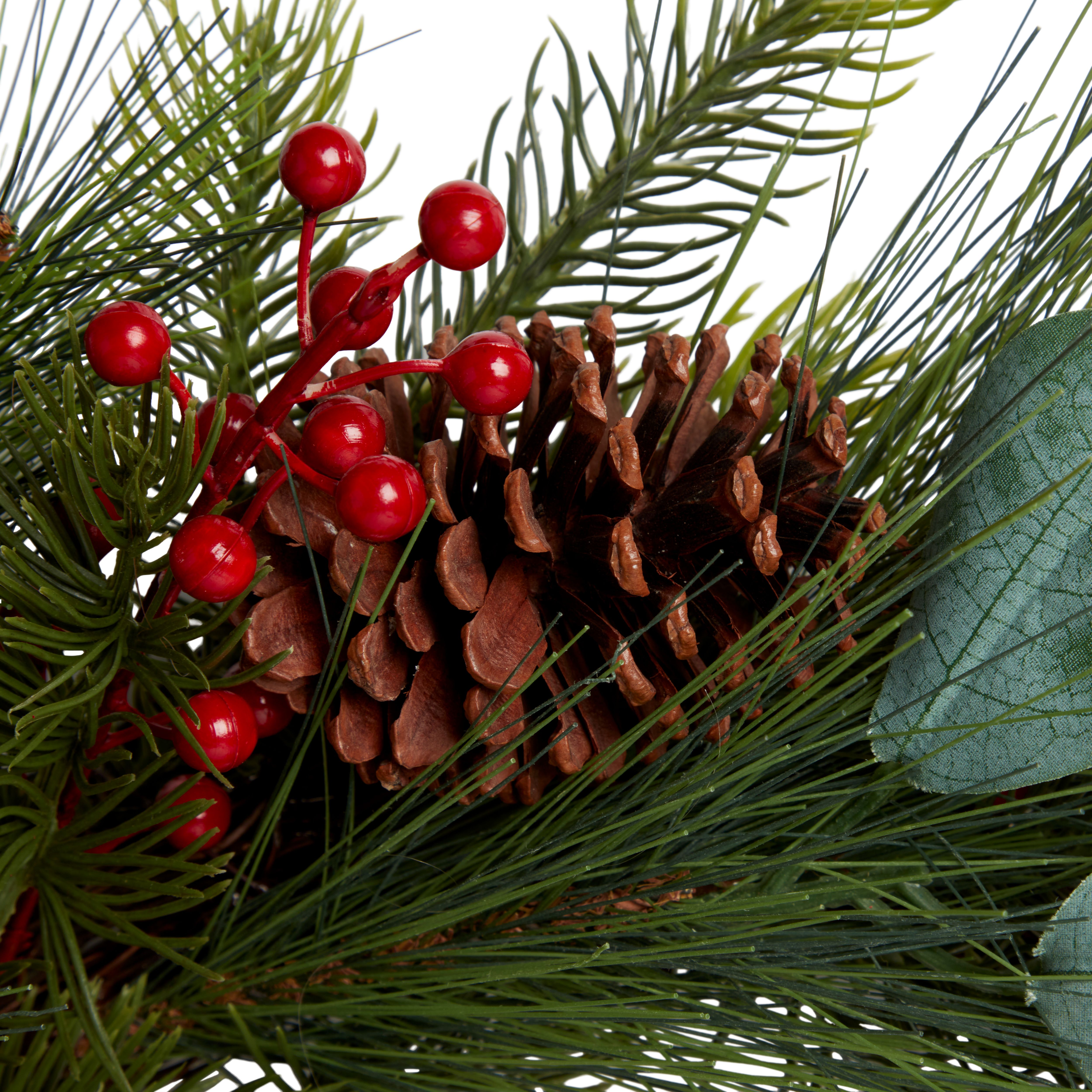 40cm Green Red berries & Pinecones Non-illuminated Wreath - 3