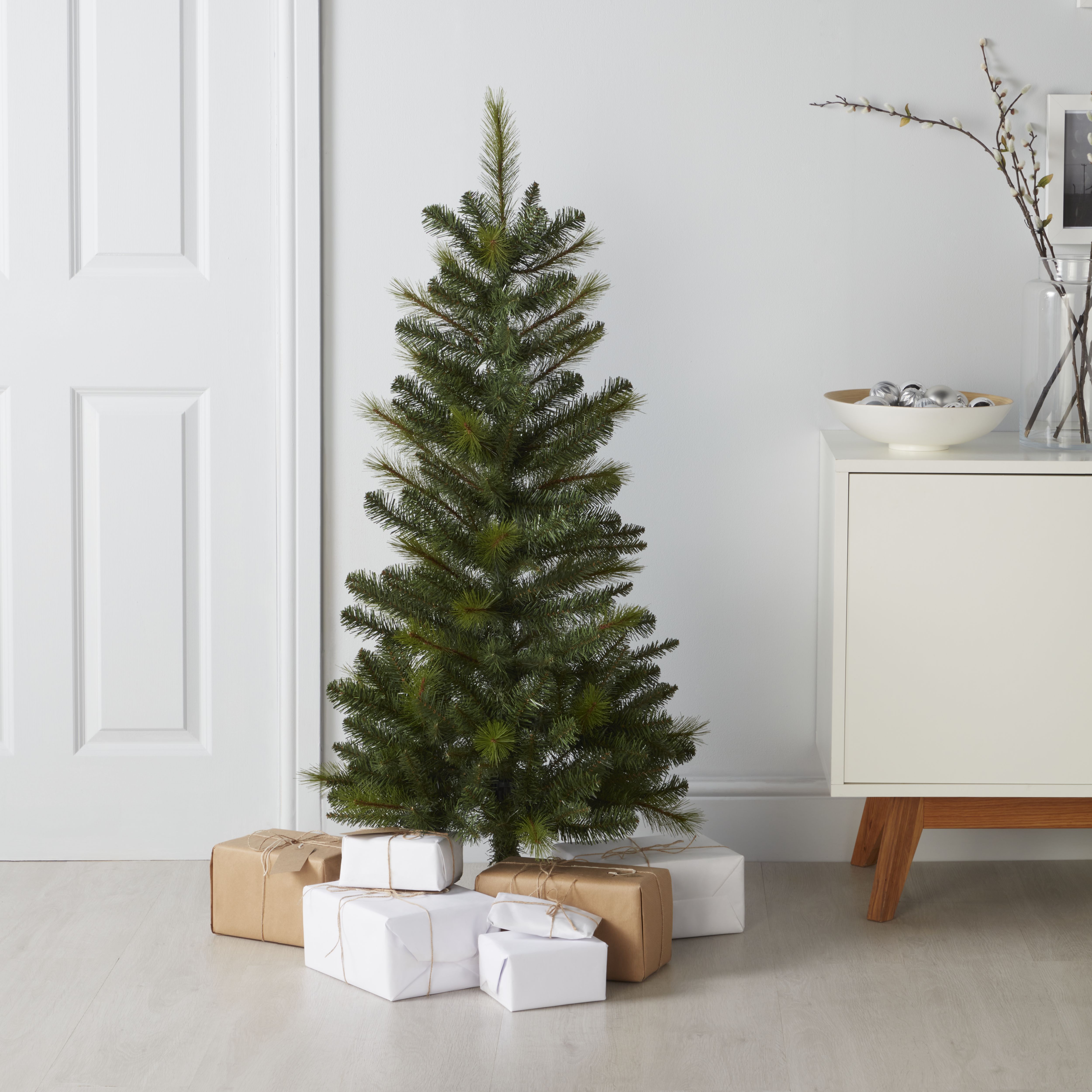 4ft Eiger Natural looking Full Artificial Christmas tree DIY at B&Q