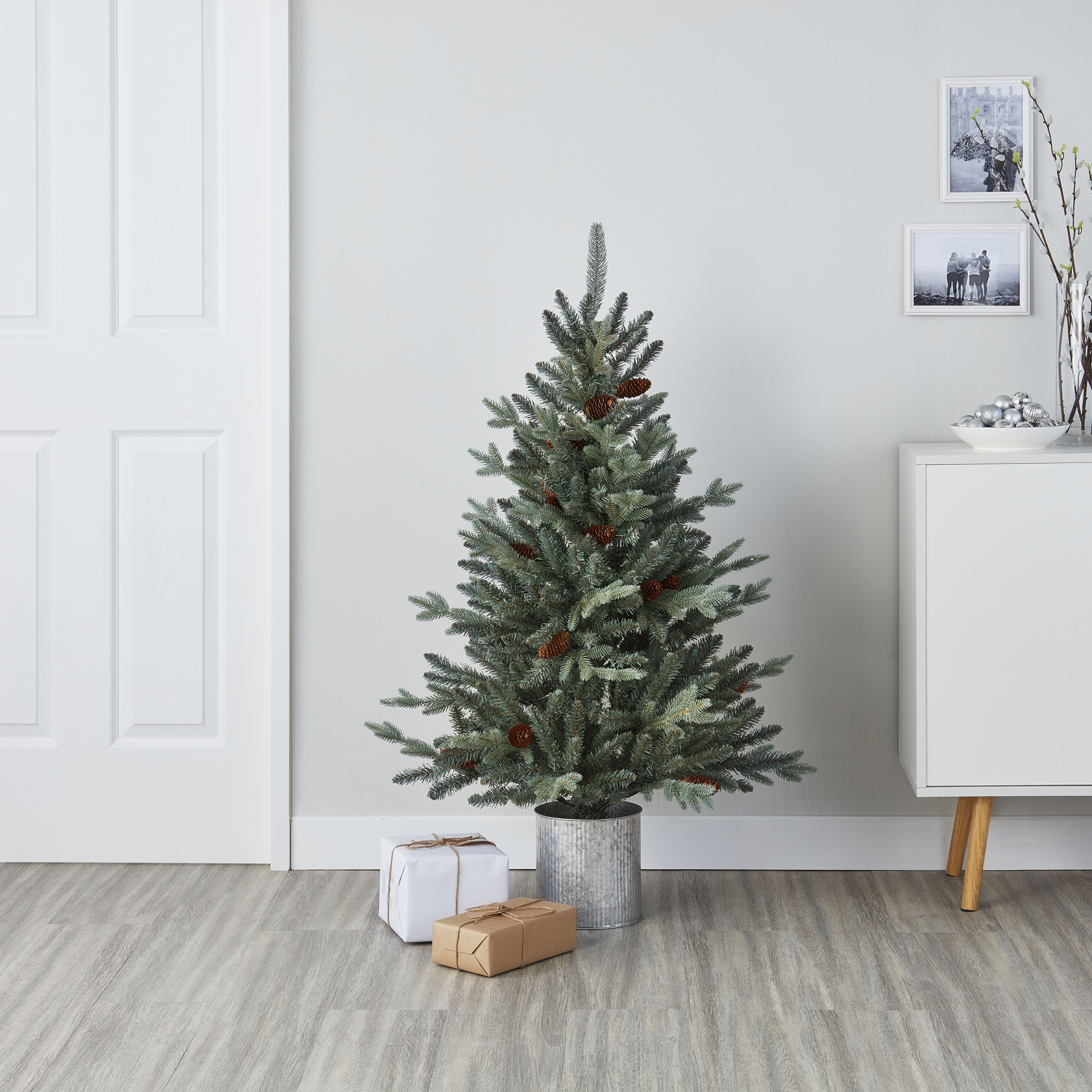 4ft Jura Mint tipped with pinecones Artificial Christmas tree DIY at B&Q