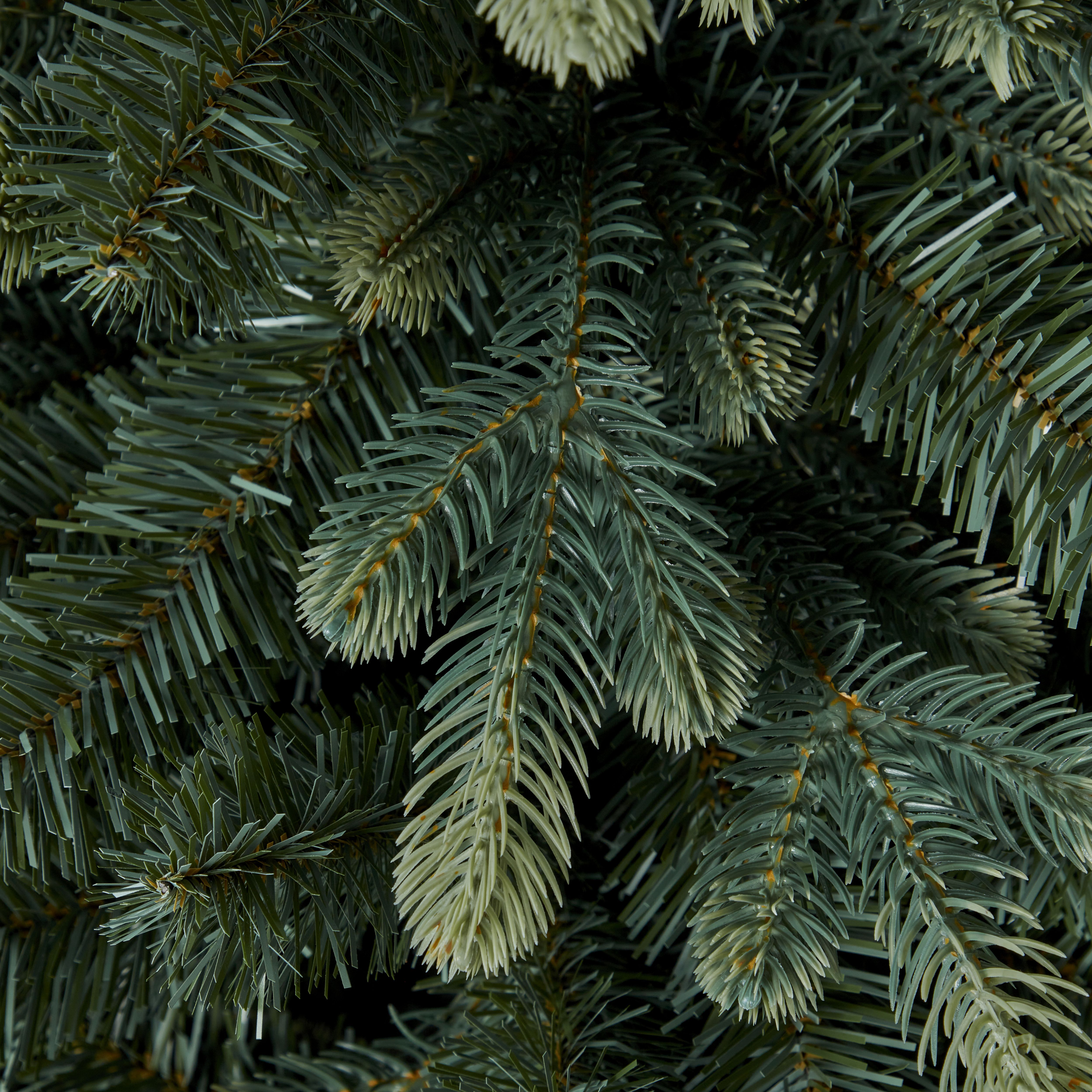 4ft Olber Natural effect Hinged Full Artificial Christmas tree - Green
