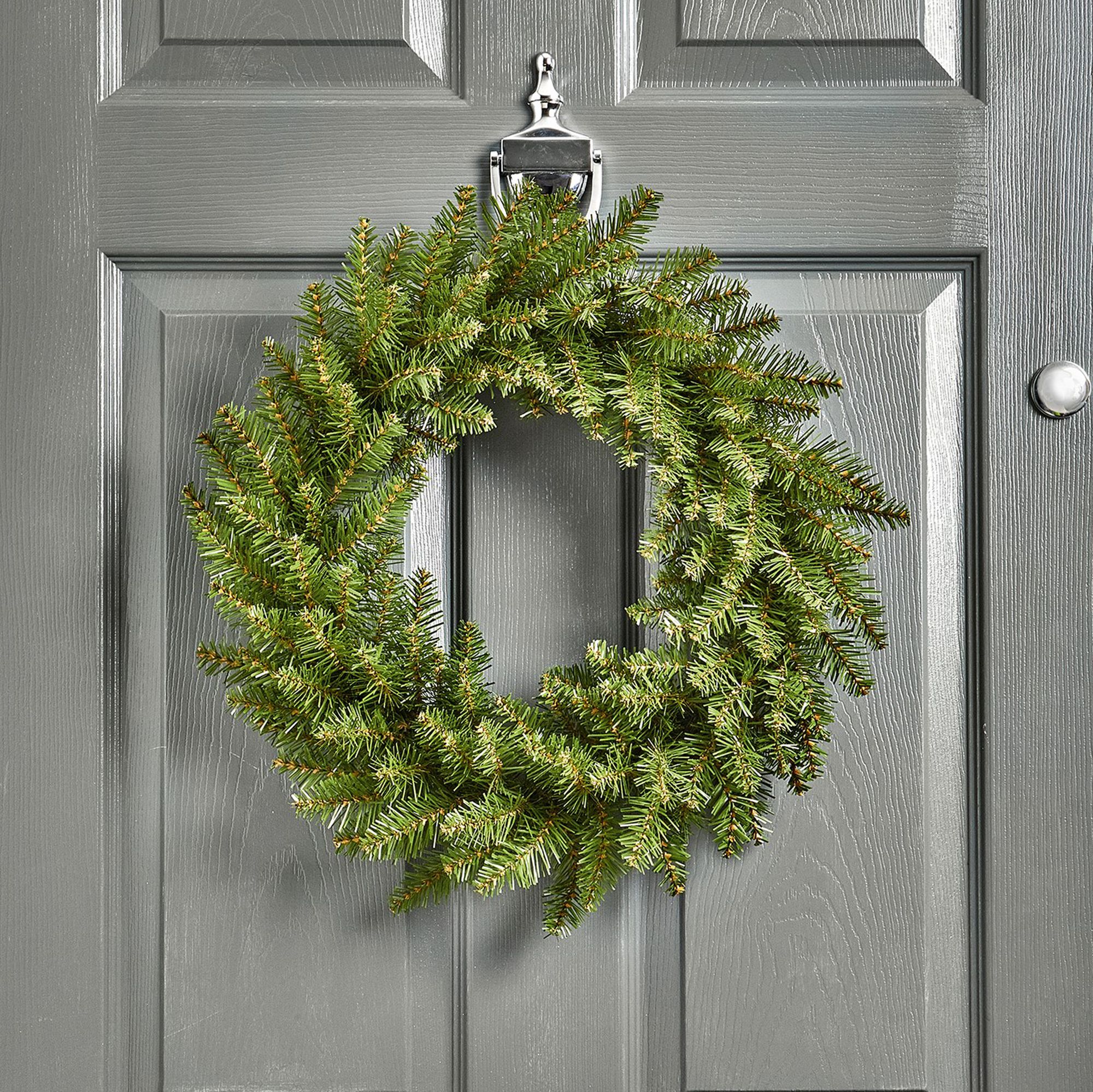 50cm California Christmas wreath DIY at B&Q
