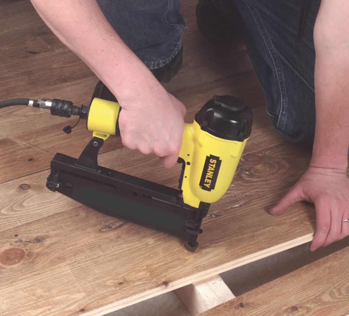 5902013924562 STANLEY 16G FINISH NAILER - 4