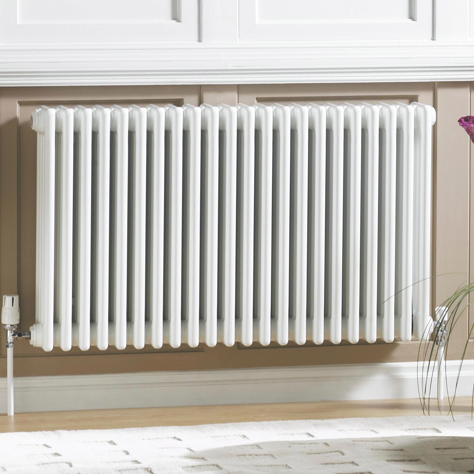 Acova White 3 Column Radiator, (W)1226mm X (H)600mm | DIY At B&Q