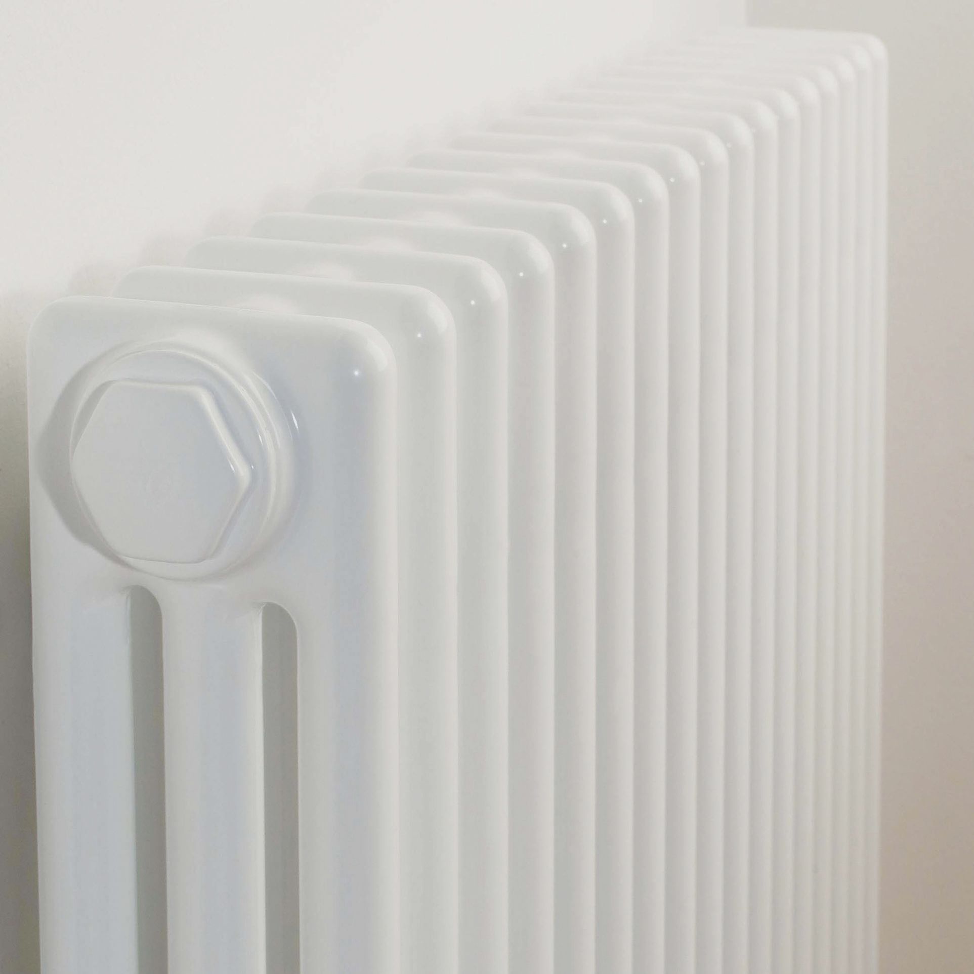 Acova White 3 Column Radiator, (W)812mm x (H)300mm