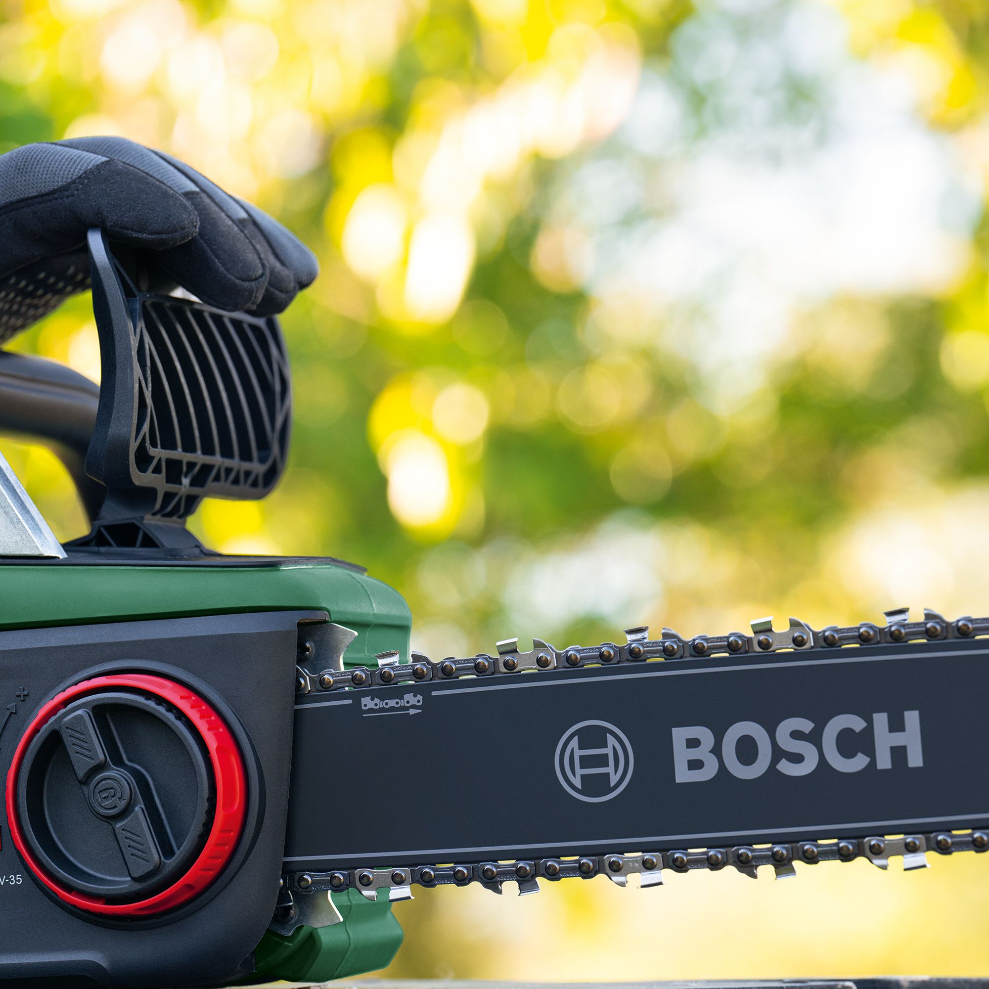 Bosch cordless chainsaw discount 36v