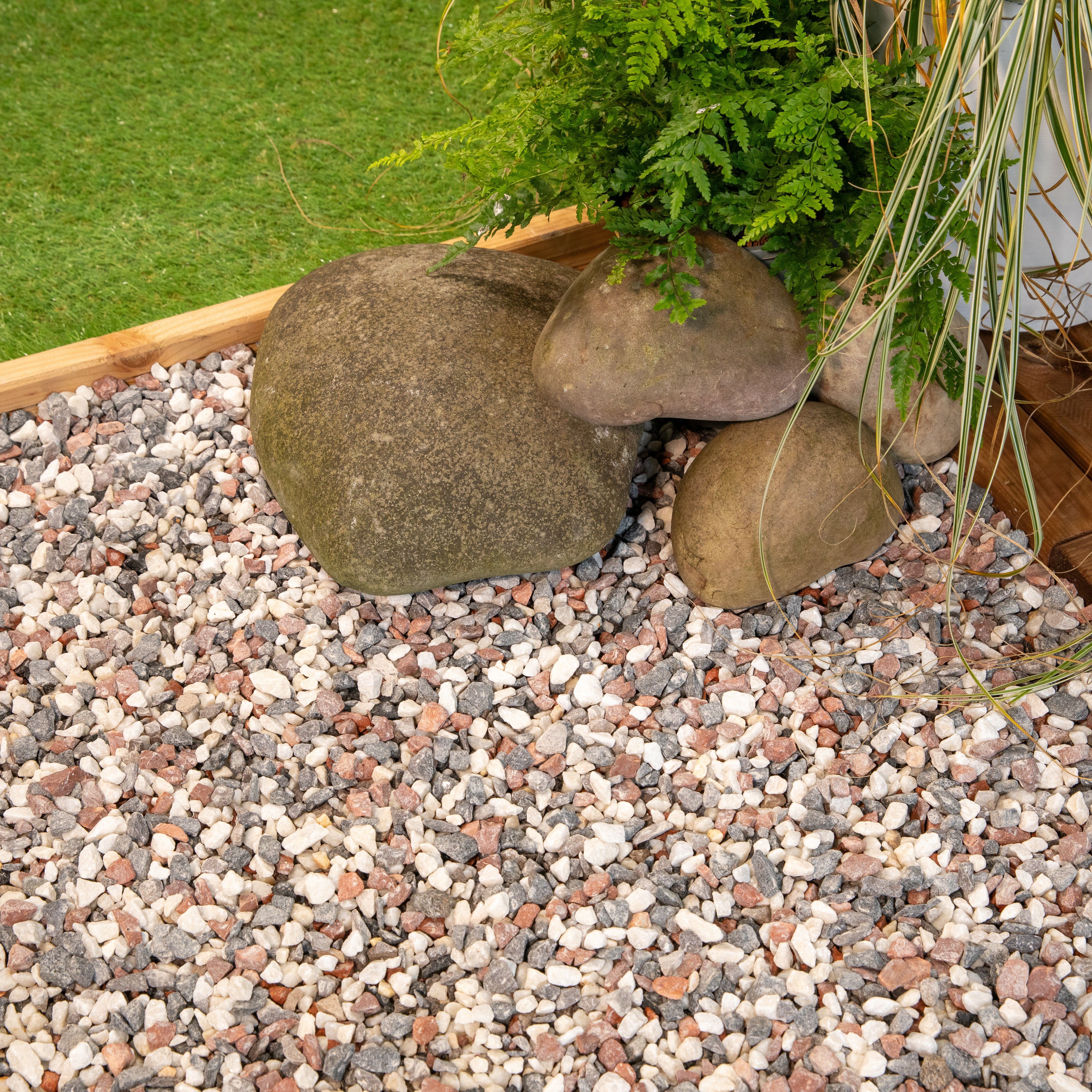 Alpine Mix 10-20mm Chippings, 0.3m²