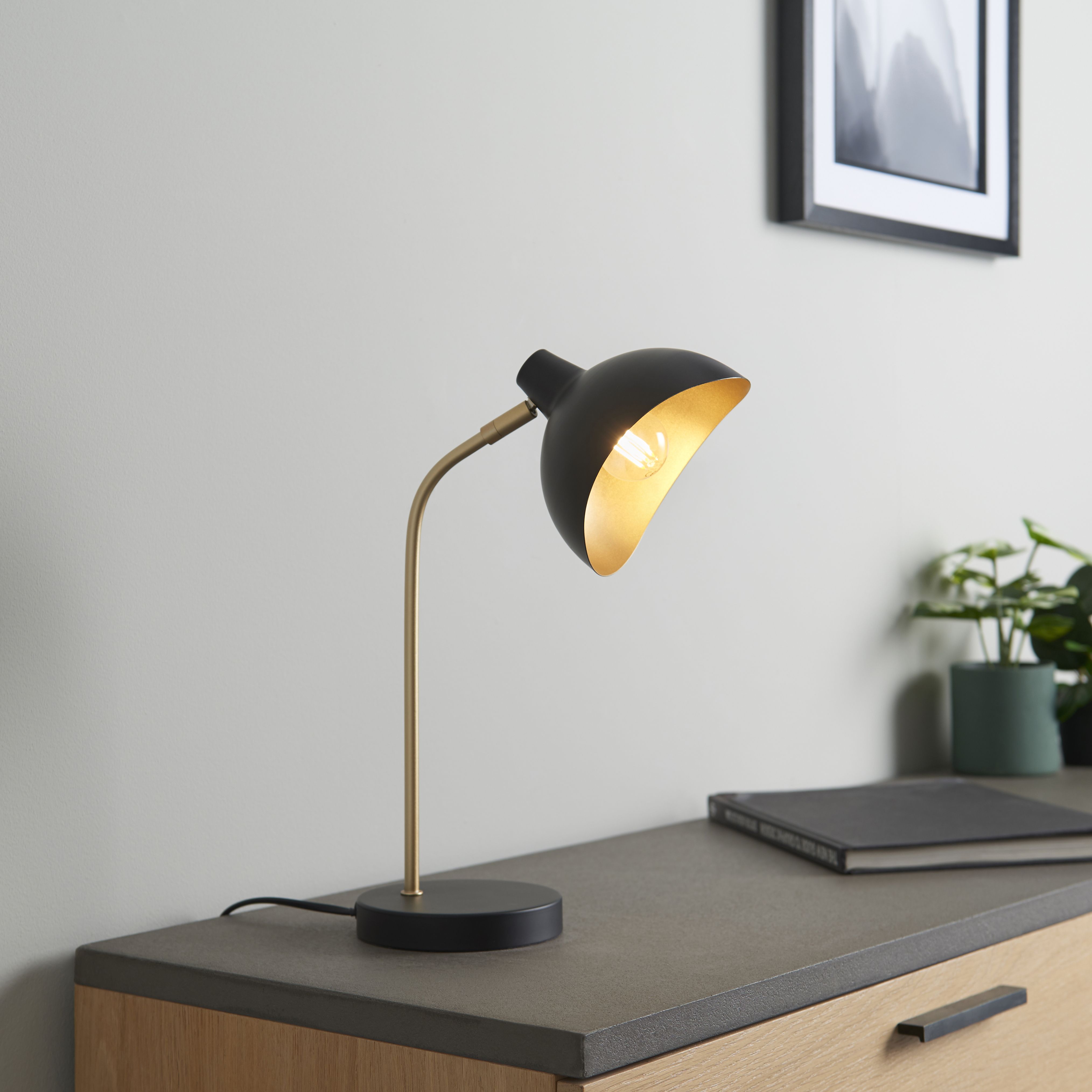 Anara Matt Black Table lamp