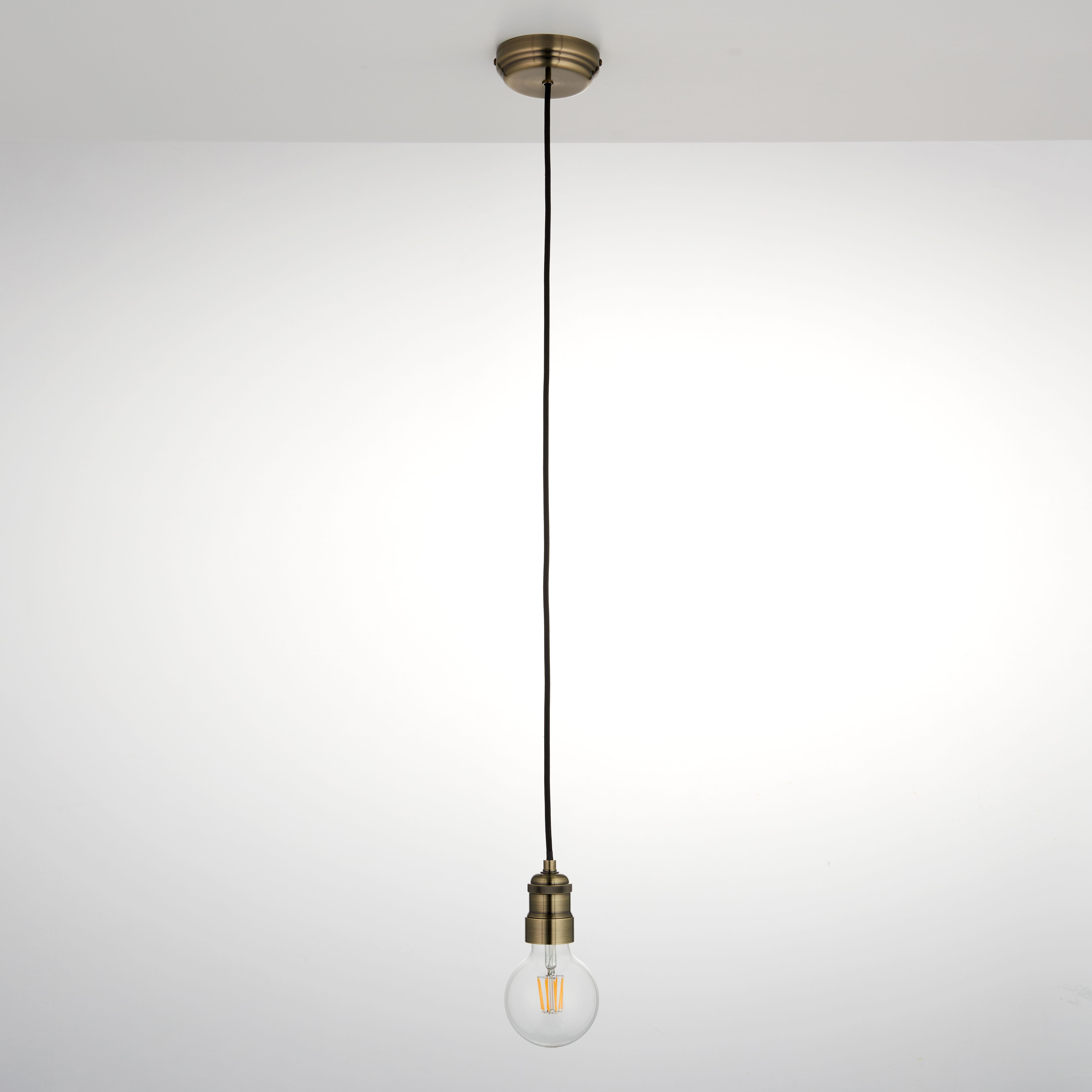 Antique brass effect E27 Cable light set (L)1500mm