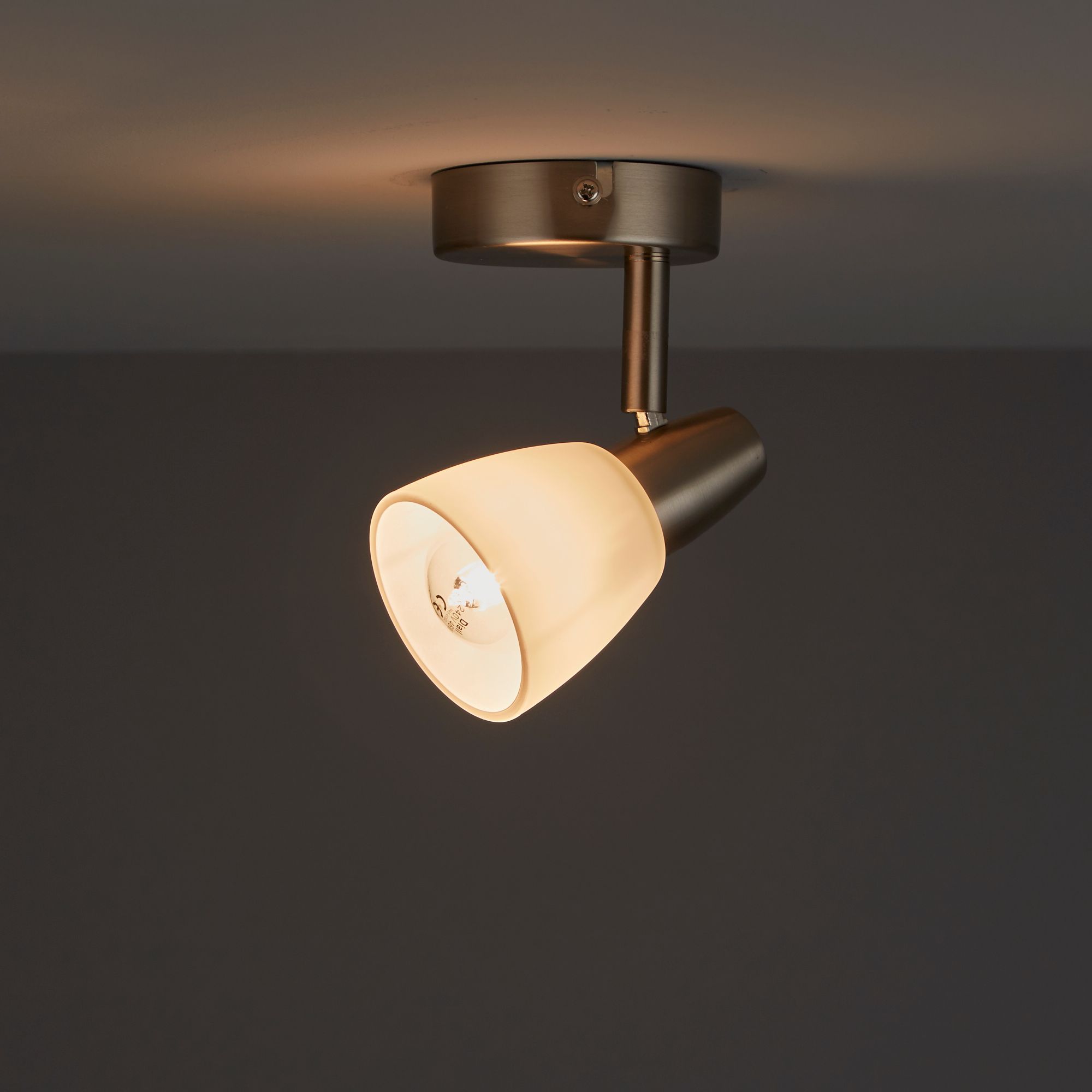 Aphaea Chrome effect Spotlight