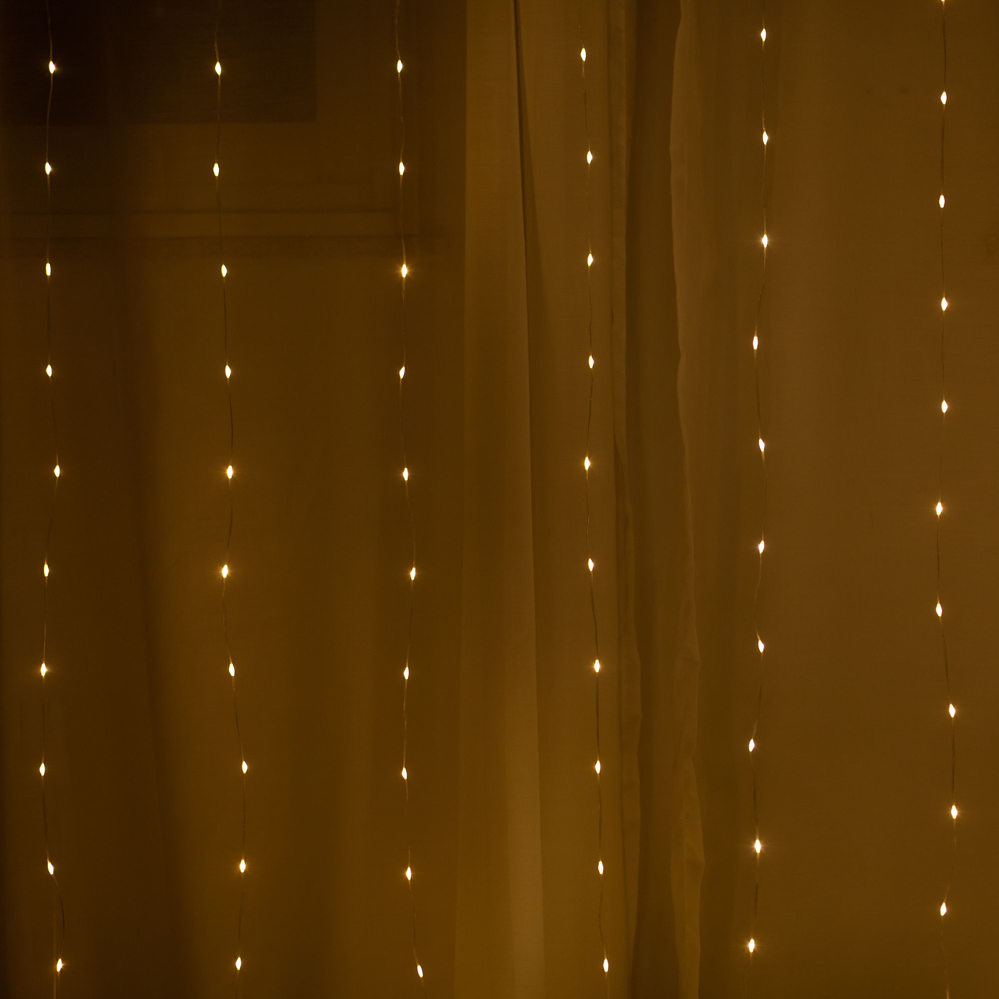 Appam Solar-powered Warm white 300 Integrated LED Outdoor String lights, (L) 6150mm