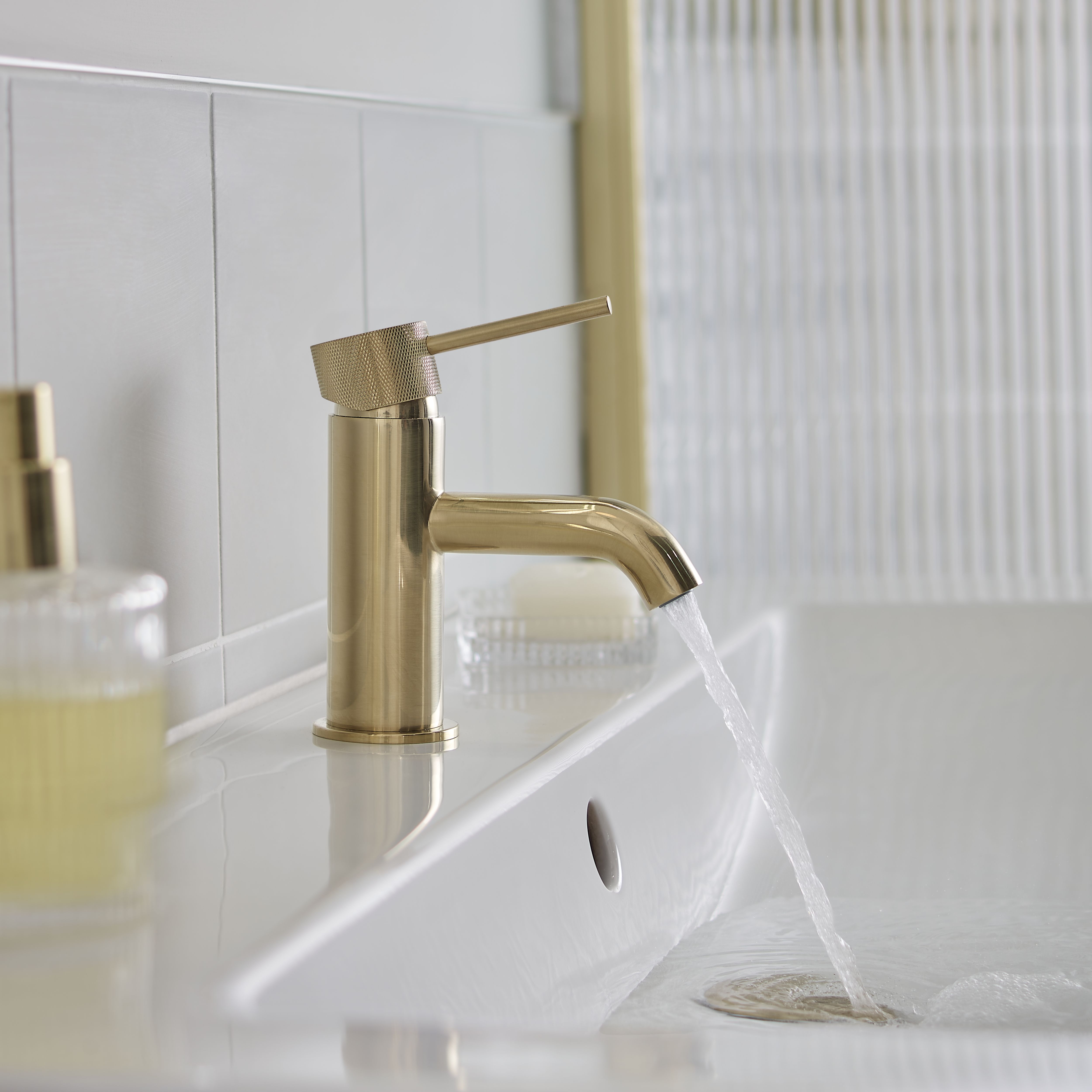 Aquadry Oria Standard Bronze effect Round Deck-mounted Sink Tap - 5