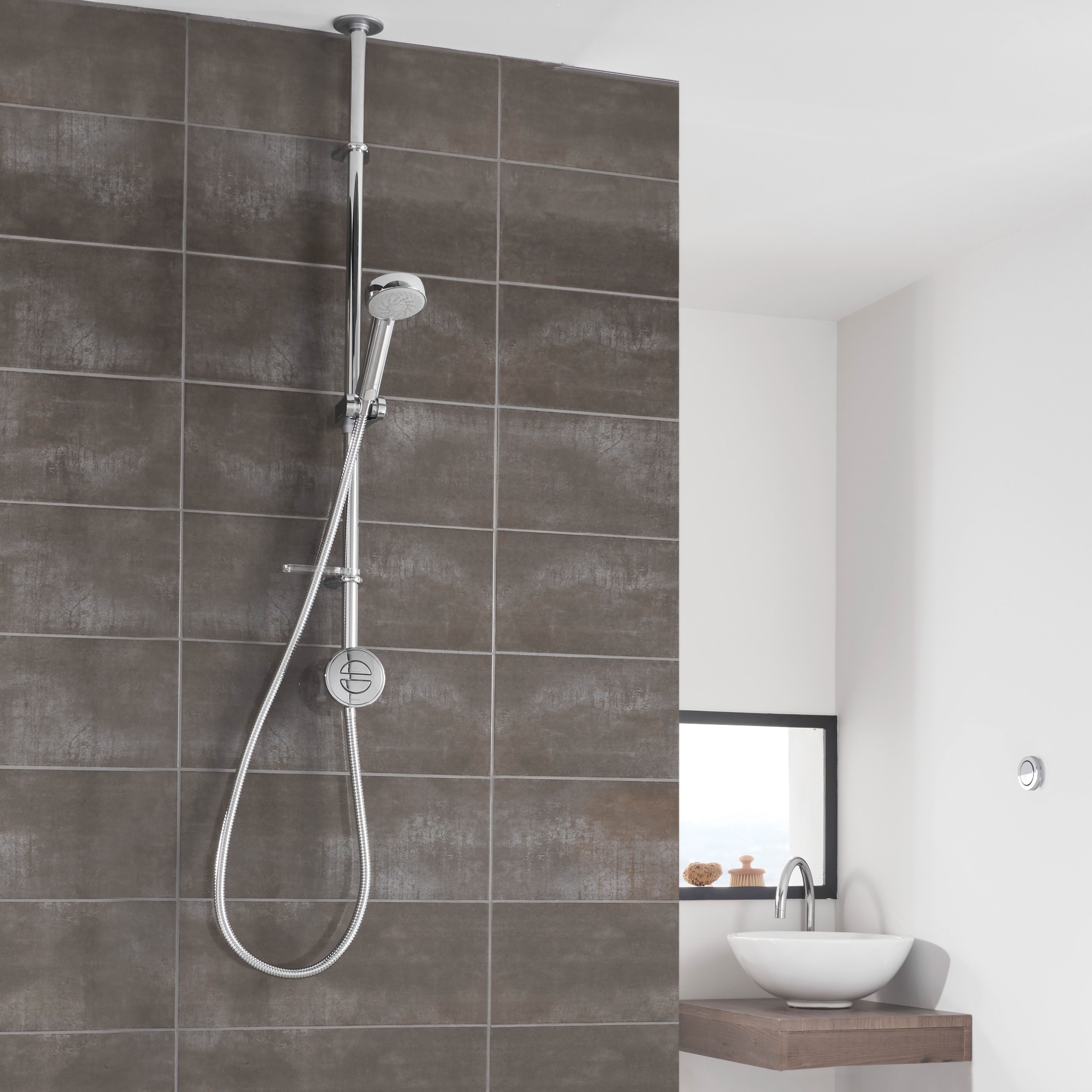 Aqualisa Smart Link Exposed valve Gravity-pumped Ceiling fed Smart Digital Shower with Adjustable shower head