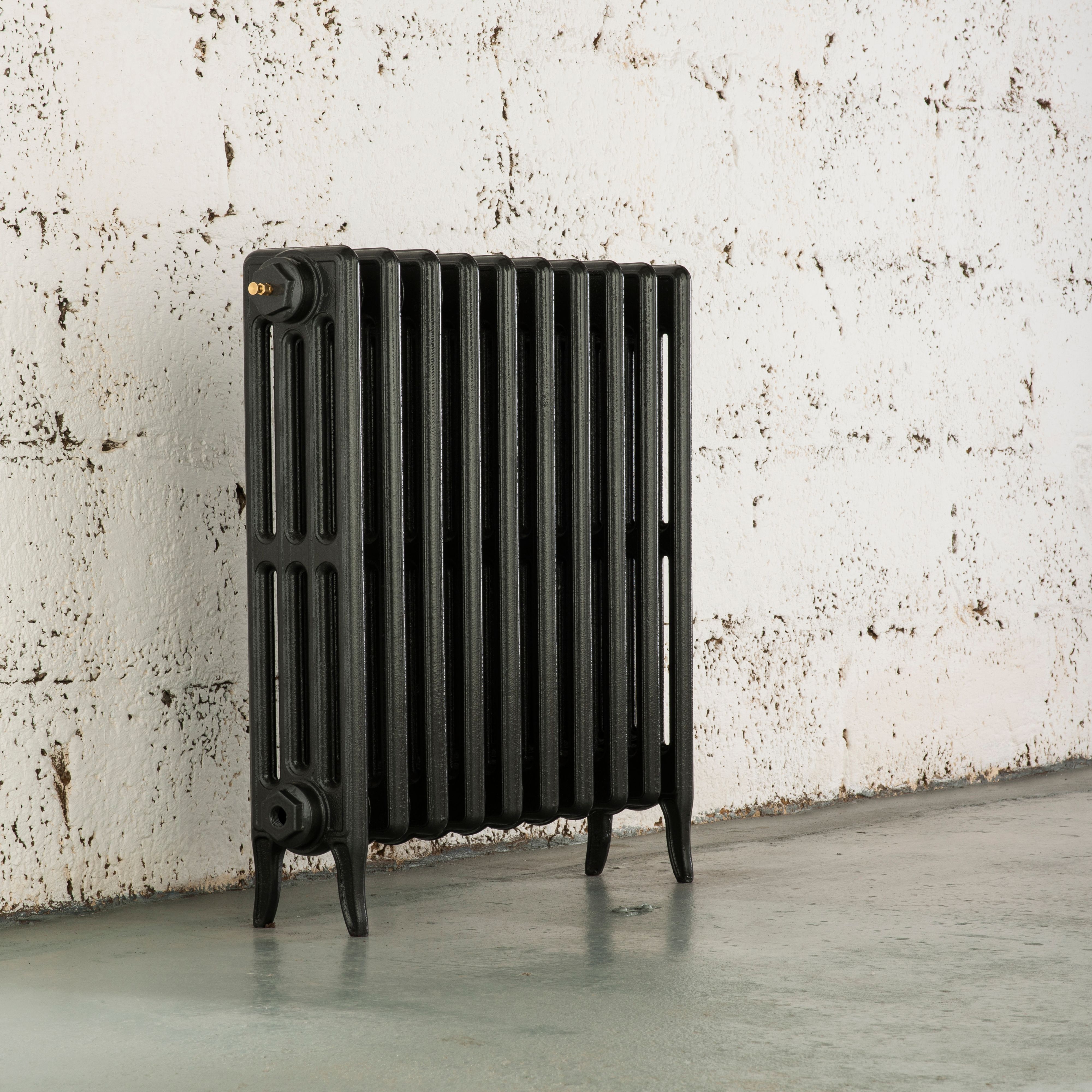 Arroll Neo-Classic Anthracite 4 Column Radiator, (W)754mm x (H)660mm
