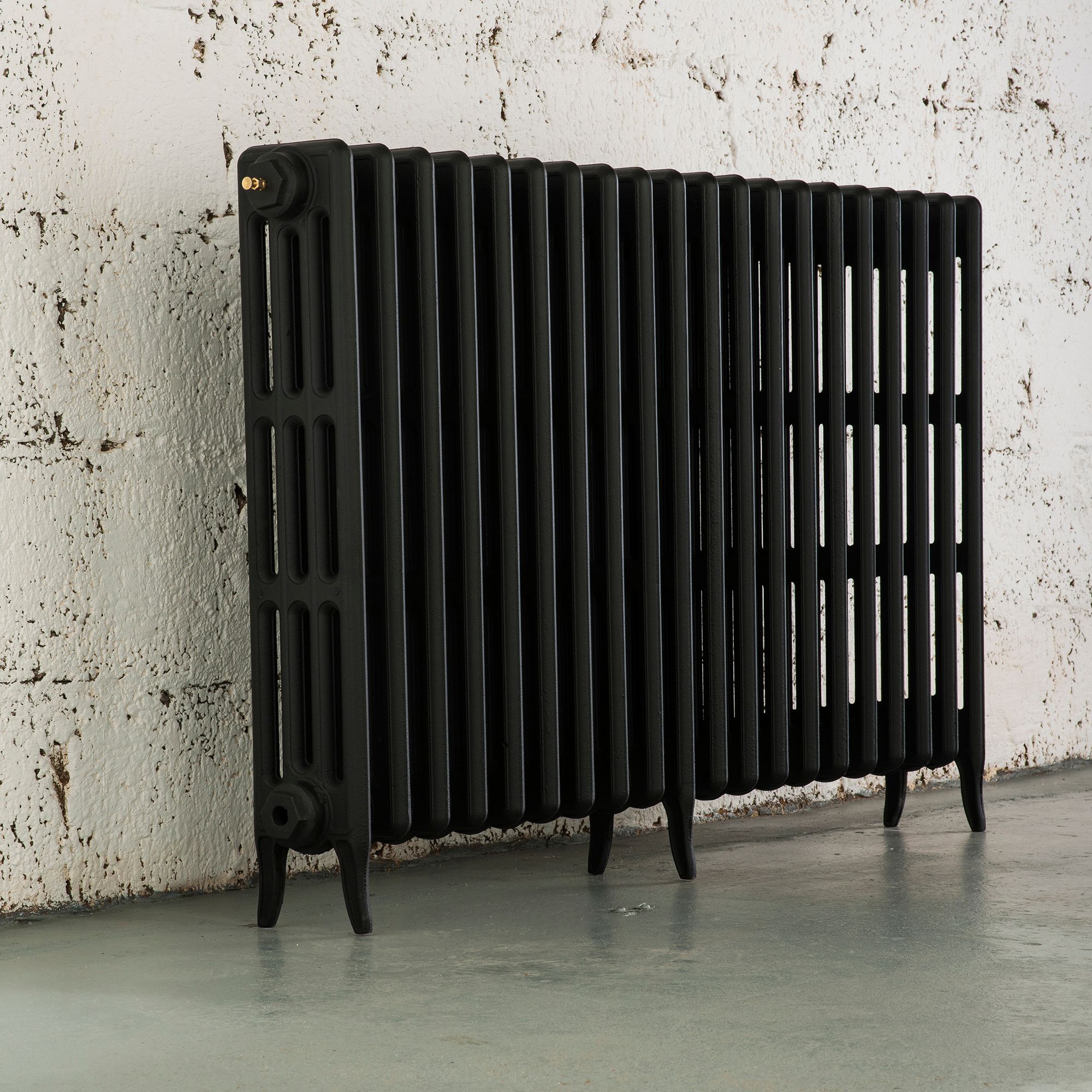 Arroll Neo-Classic Black primer 4 Column Radiator, (W)1234mm x (H)760mm