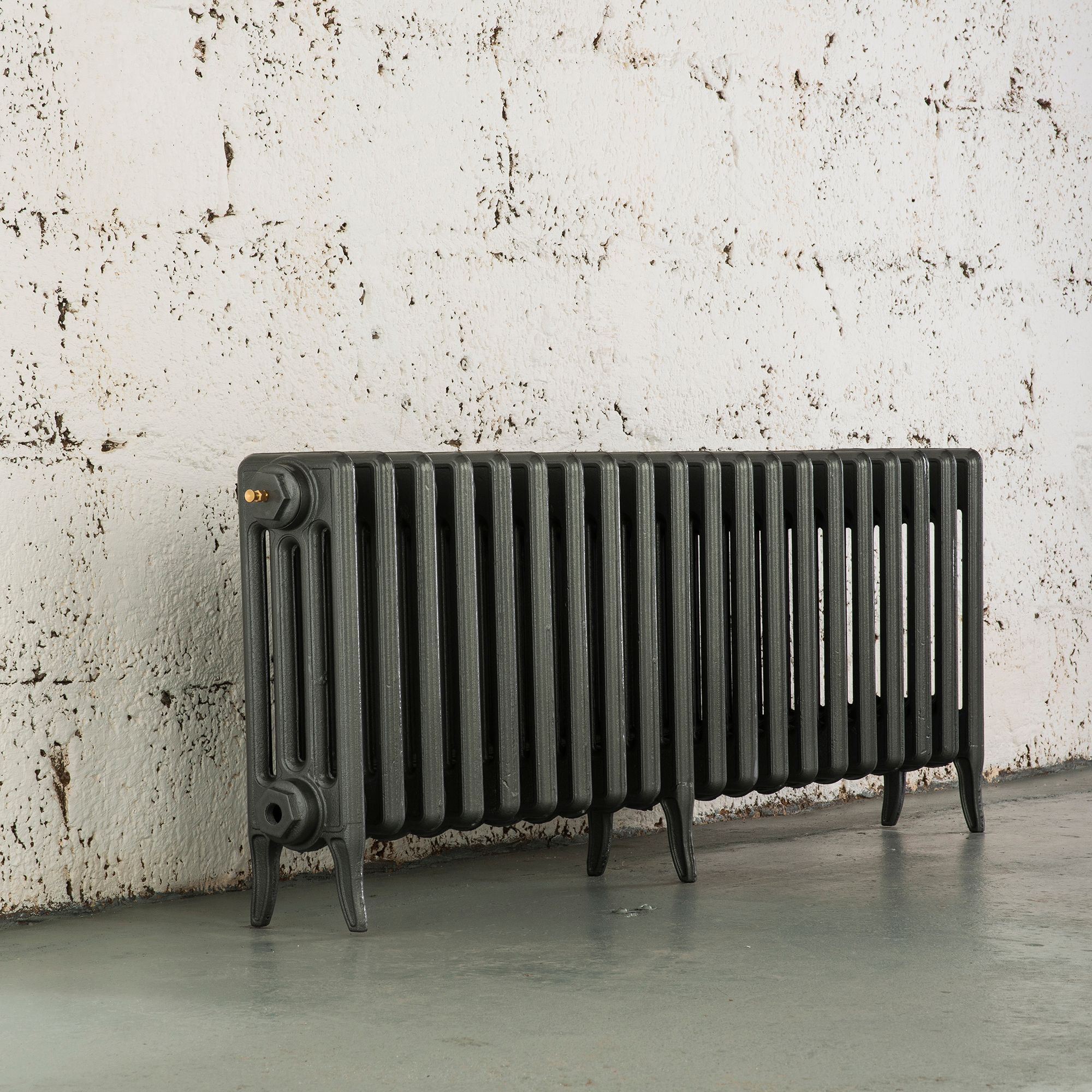 Arroll Neo-Classic Cast grey 4 Column Radiator, (W)1114mm x (H)460mm