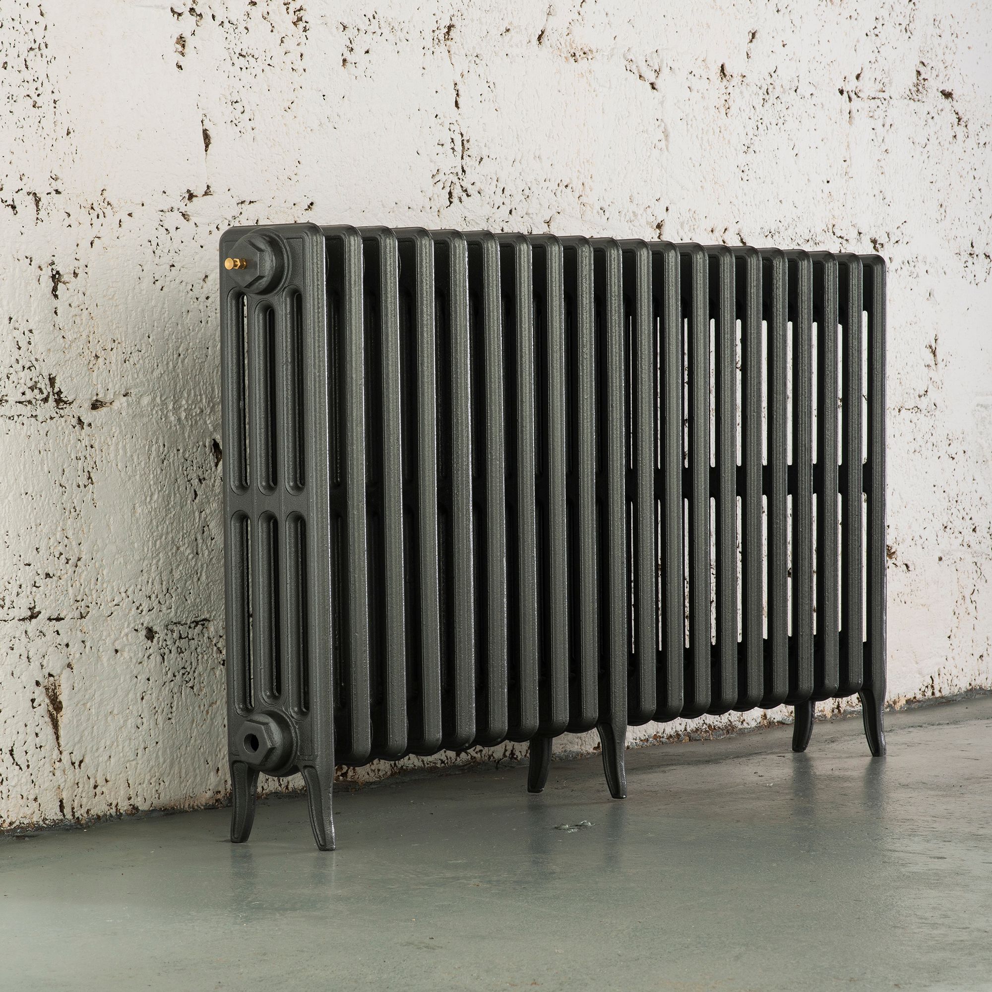 Arroll Neo-Classic Cast grey 4 Column Radiator, (W)1234mm x (H)660mm