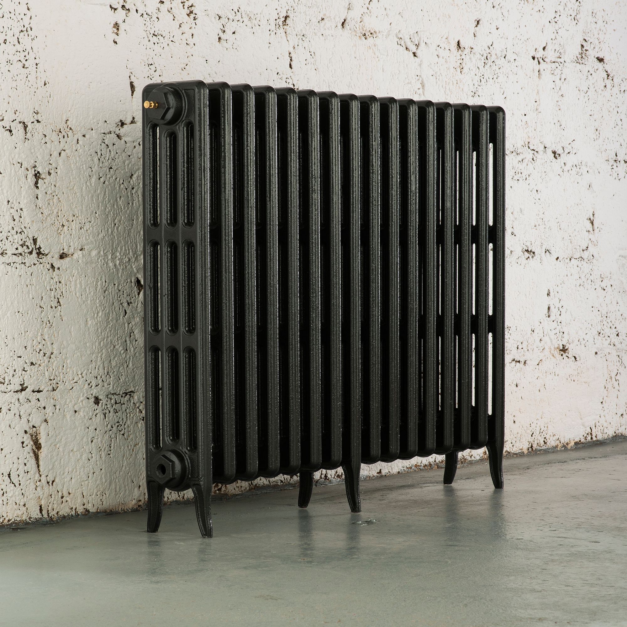 Arroll Neo-Classic Pewter 4 Column Radiator, (W)994mm x (H)760mm