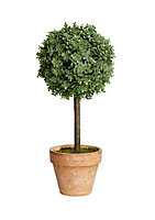 Artificial topiary tree