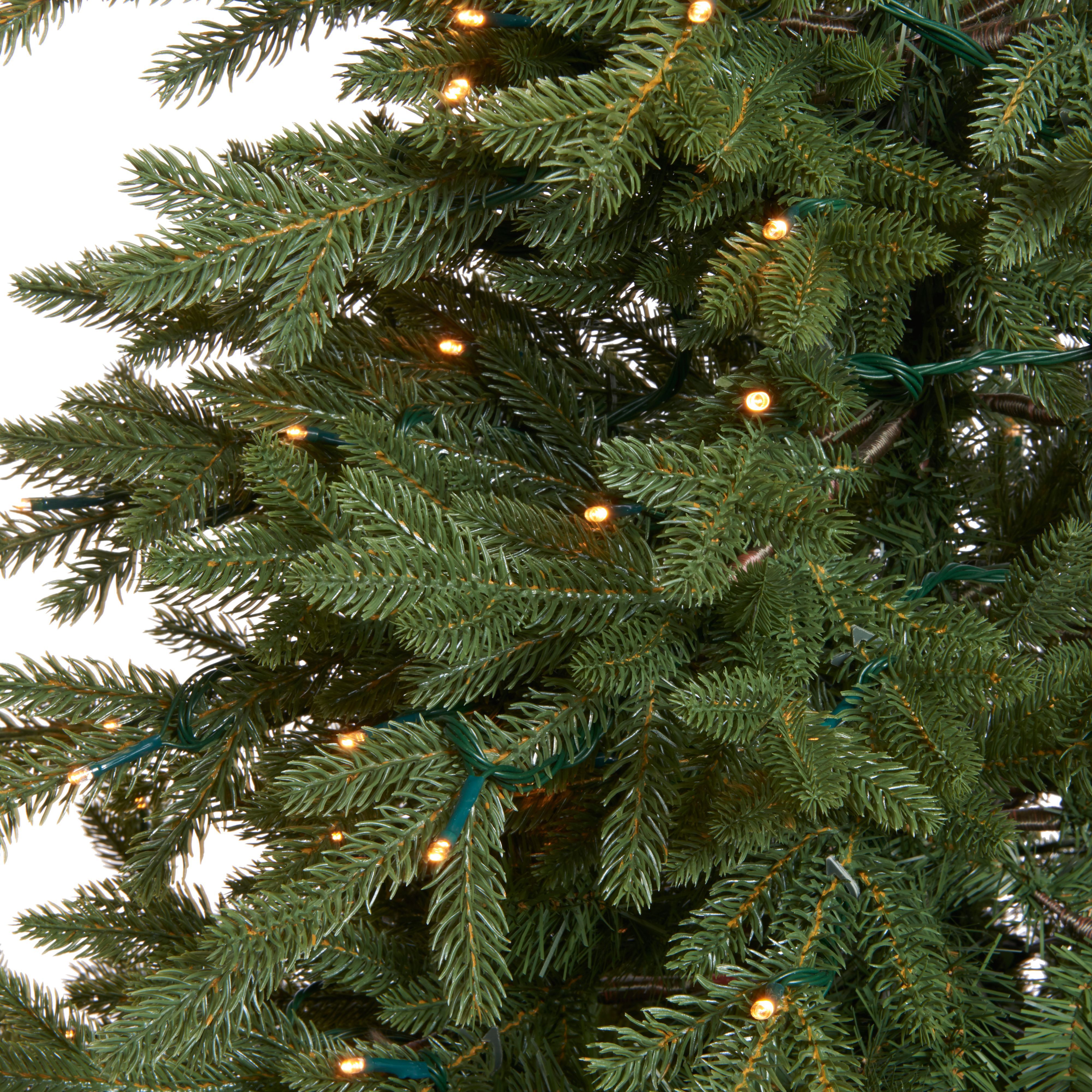 Artificial trees Pre-lit Artificial Christmas tree - Green