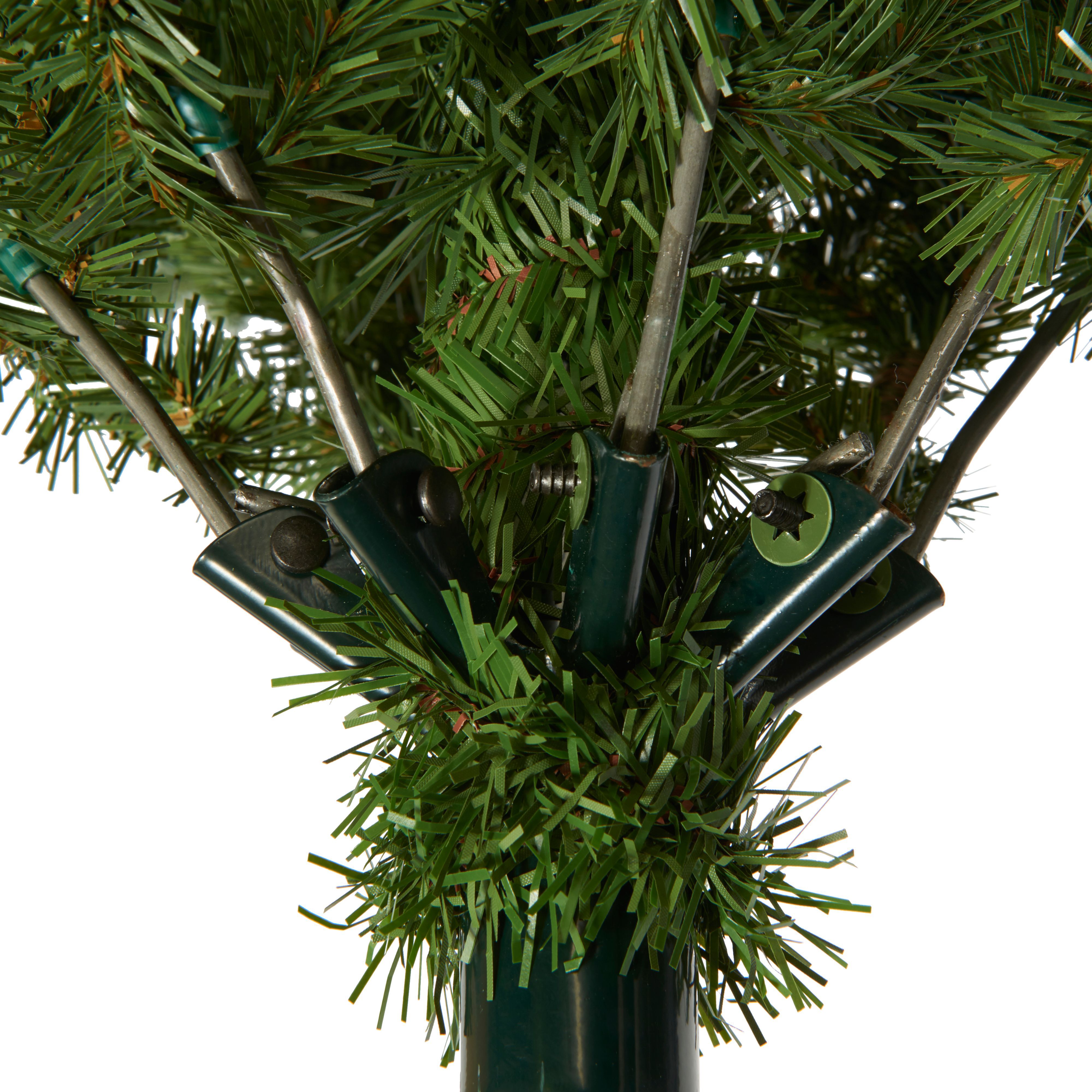 Artificial trees Pre-lit Artificial Christmas tree - Green
