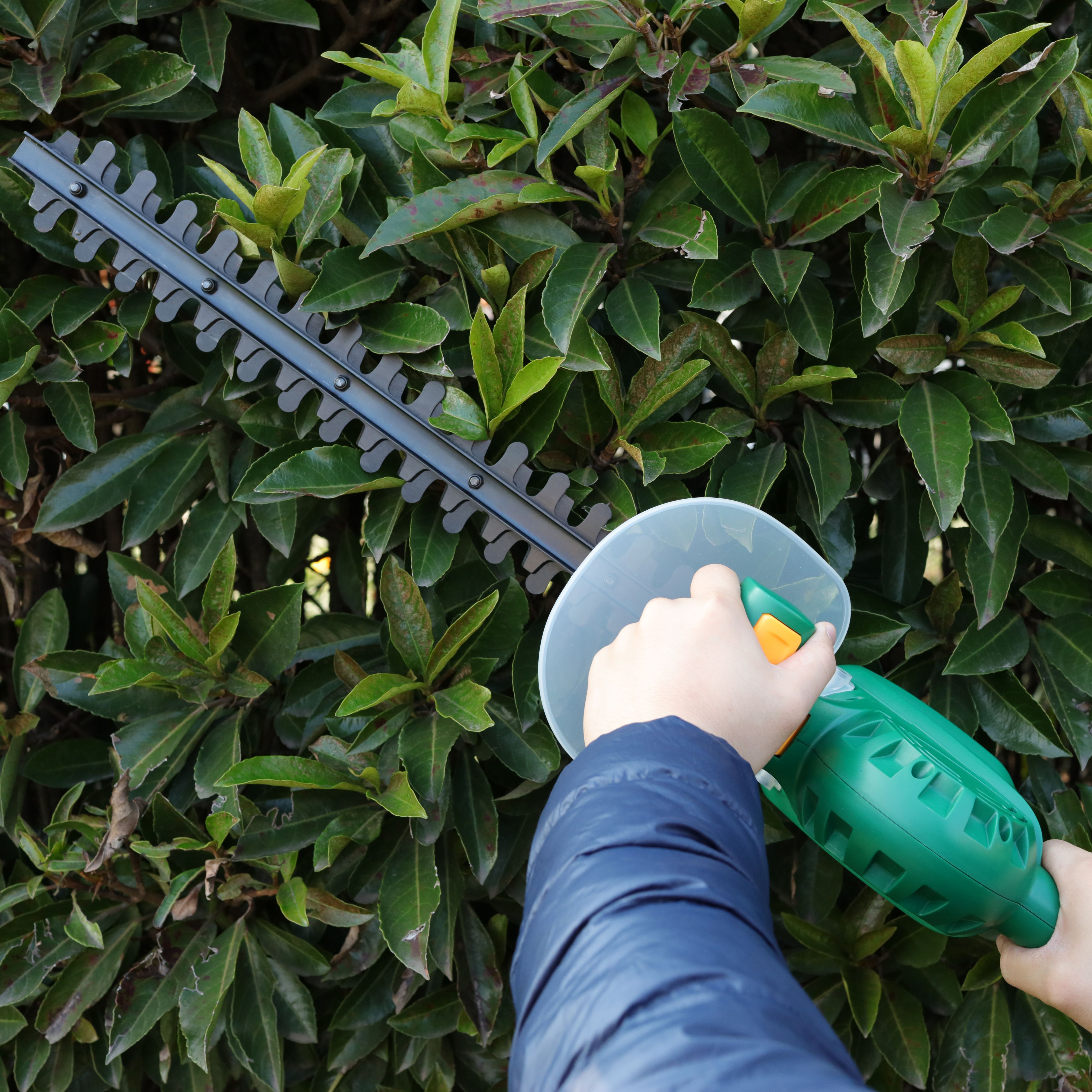 qualcast 600w hedge trimmer b&q