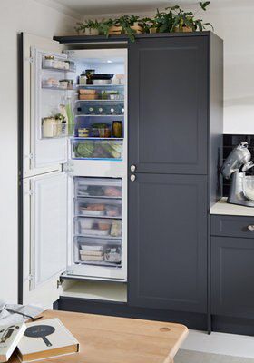 Beko BCB5050F 50:50 White Integrated Fridge Freezer | DIY At B&Q