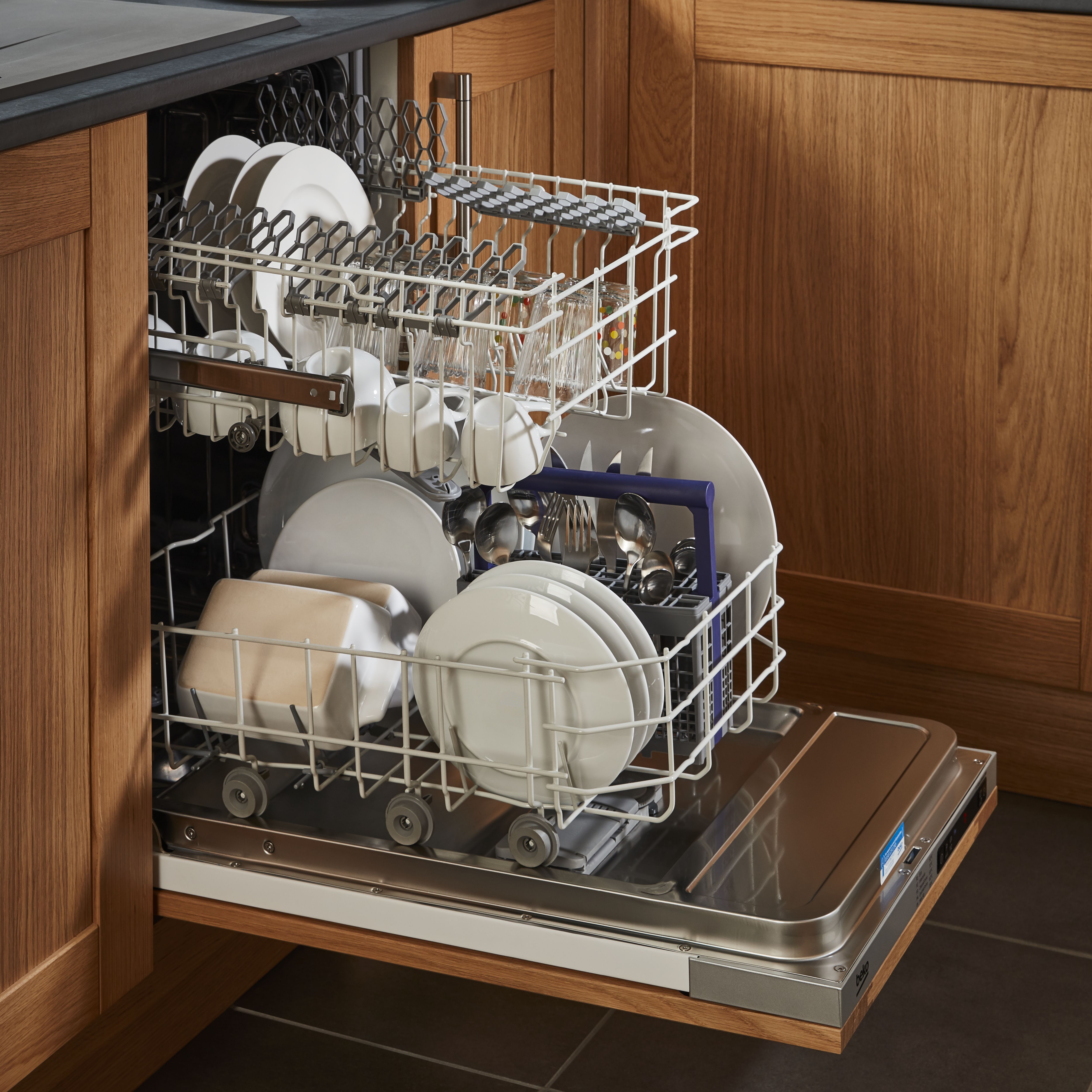 Howdens slimline store integrated dishwasher