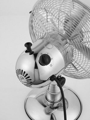 Beldray Chrome effect 10" 30W Desk fan