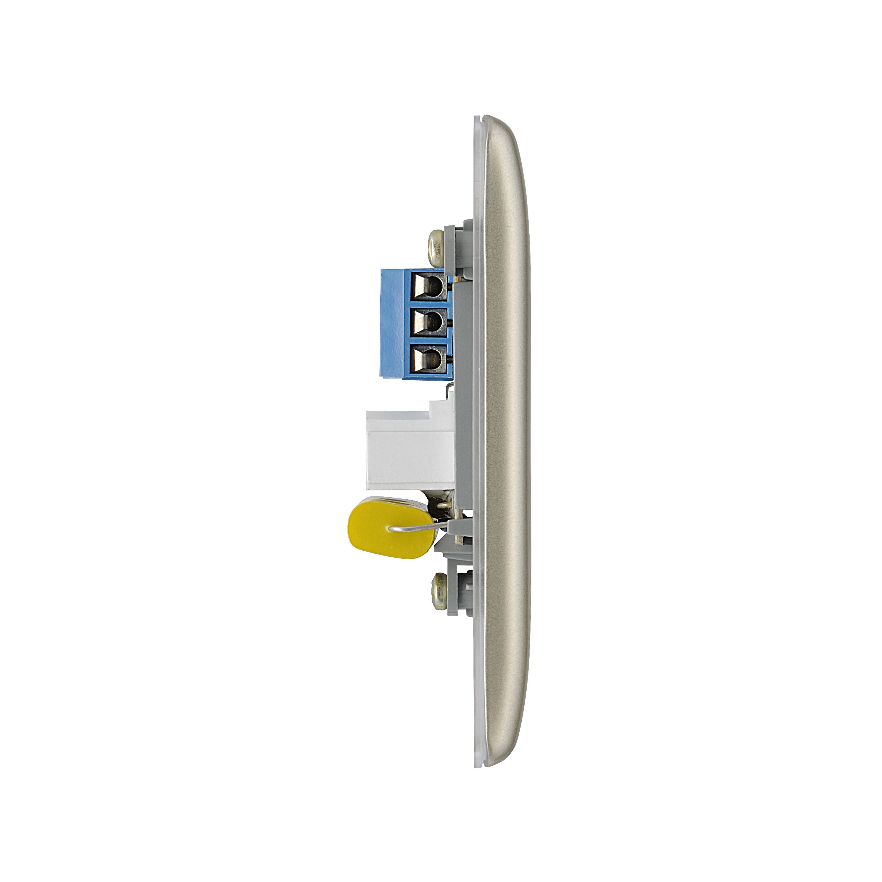 BG Nickel 1 gang Master telephone socket