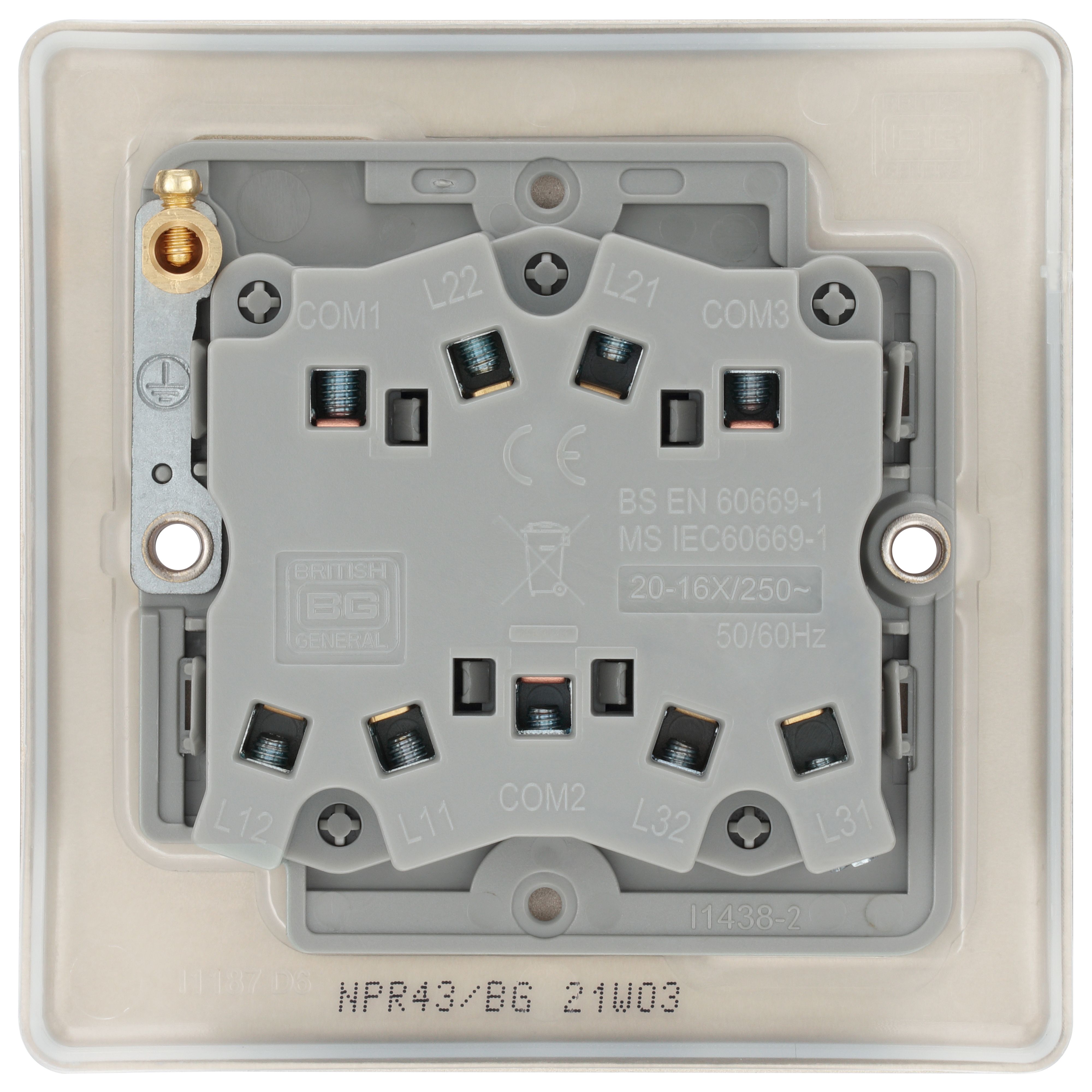 BG Nickel 20A 2 way 3 gang Light Switch - 4