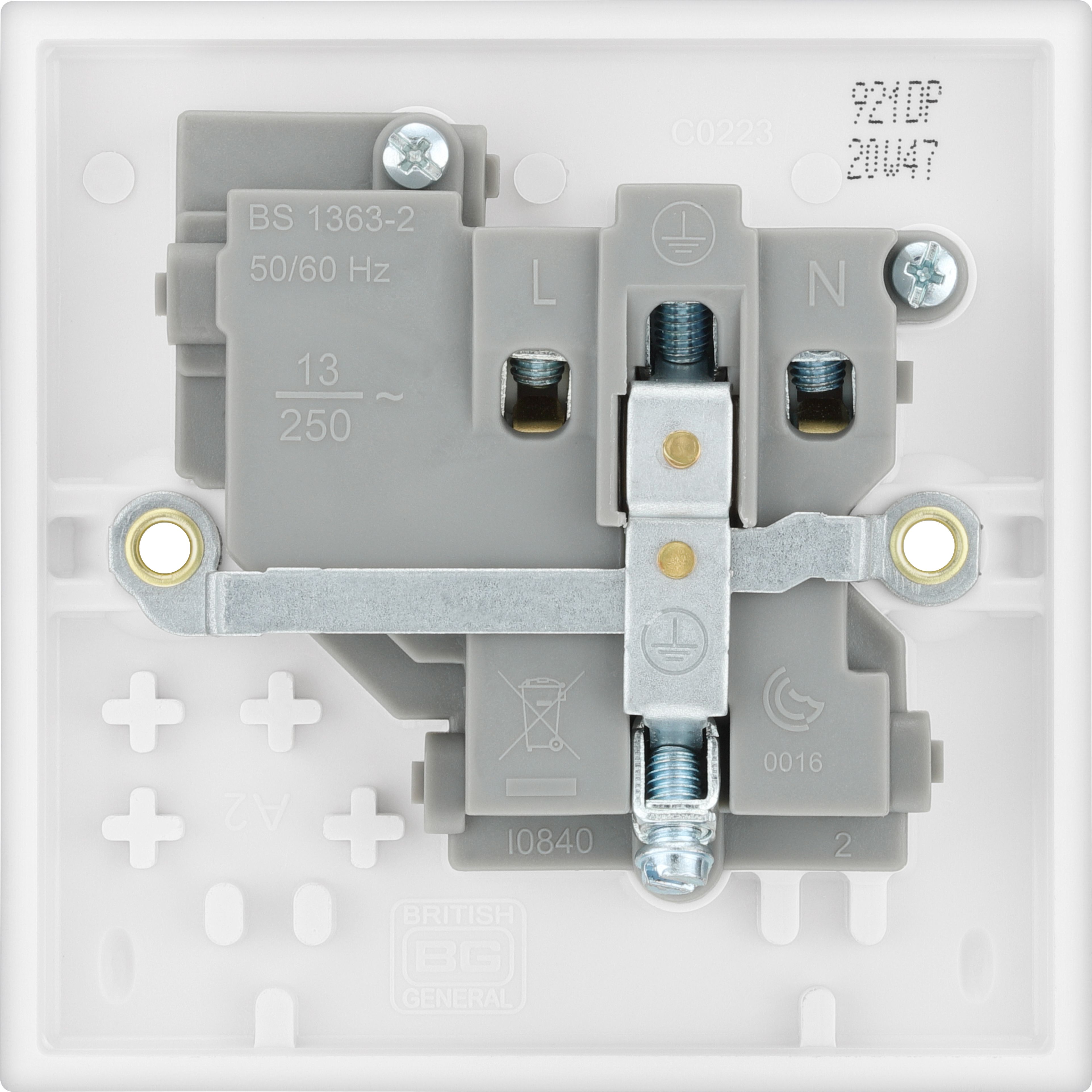 BG Single 13A Gloss White Socket 2 poles - 6