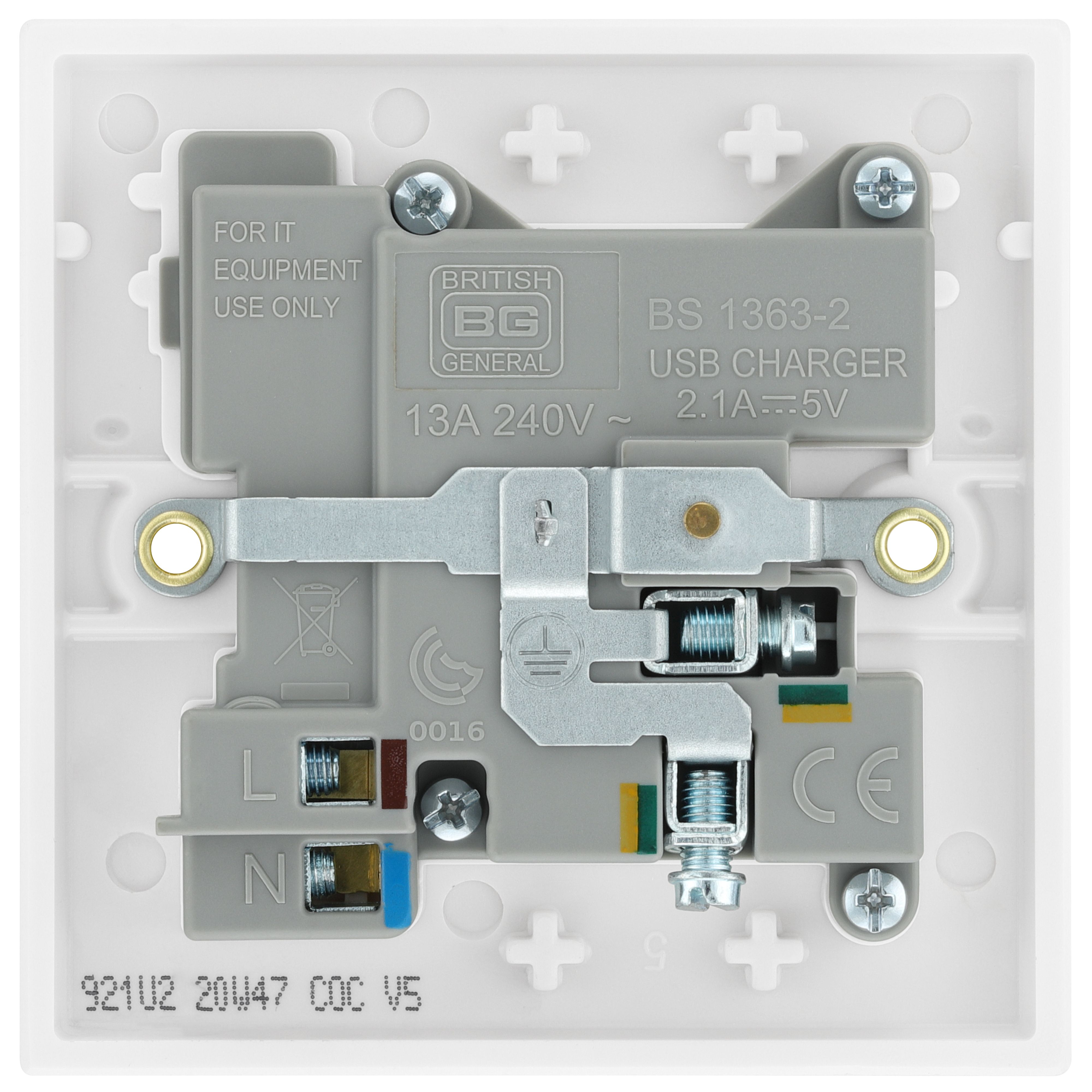 BG Single 13A Switched Gloss White Socket with USB x2 2.1A - 4