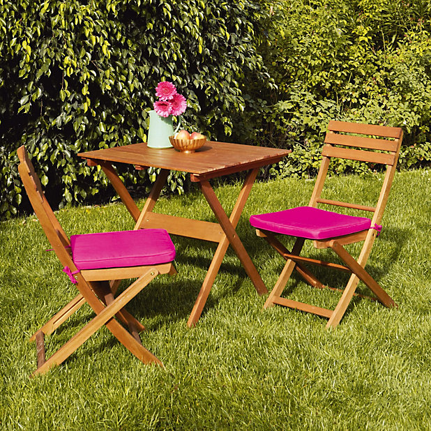 Bistro Table 2 Chairs Diy At B Q, Wooden Garden Furniture Set B Q