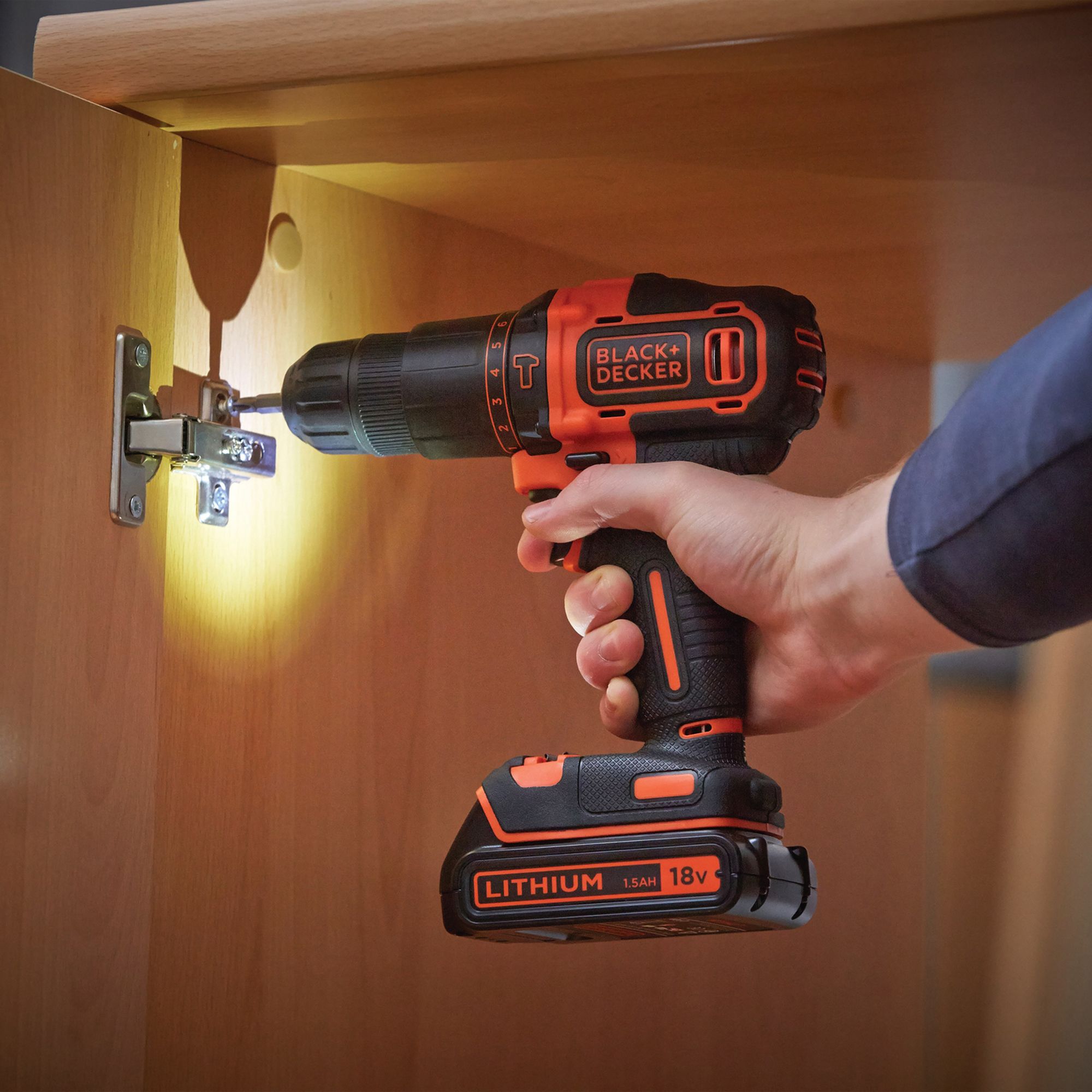 BLACK+DECKER 18V Cordless Combi Drill and Impact Driver (BCK25S2S