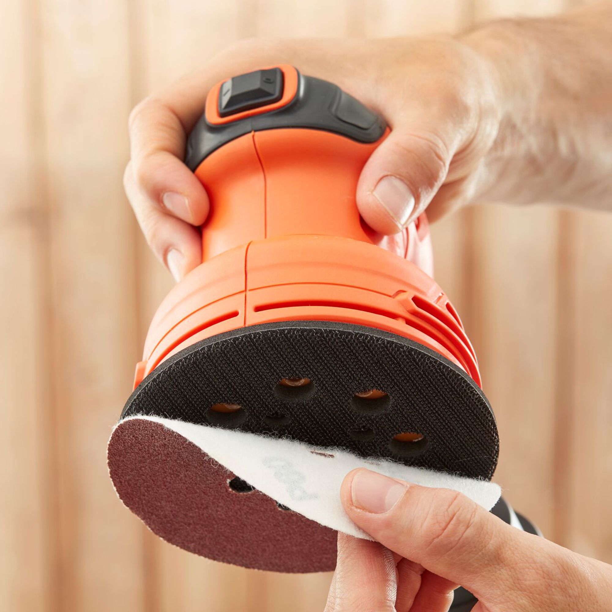 Random orbital sander KA198 / 125 mm, Black+Decker - Random